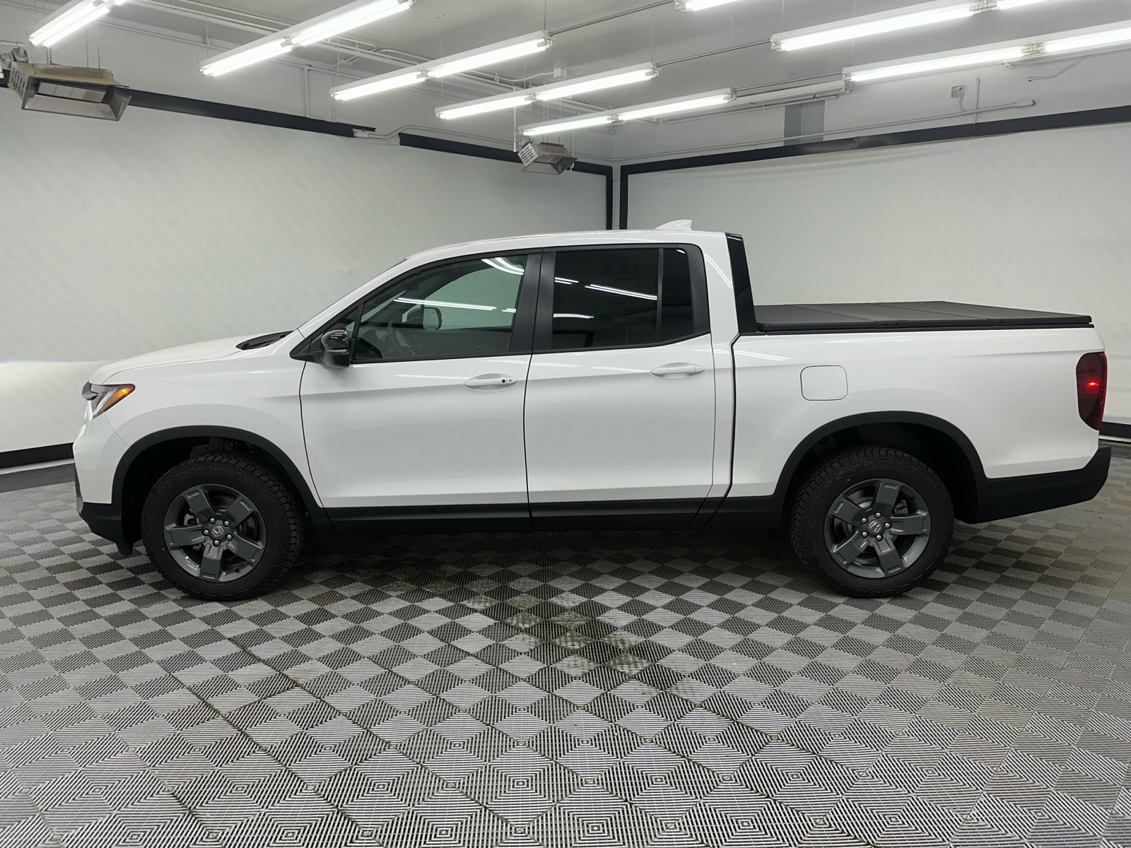 2025 Honda Ridgeline TrailSport 2