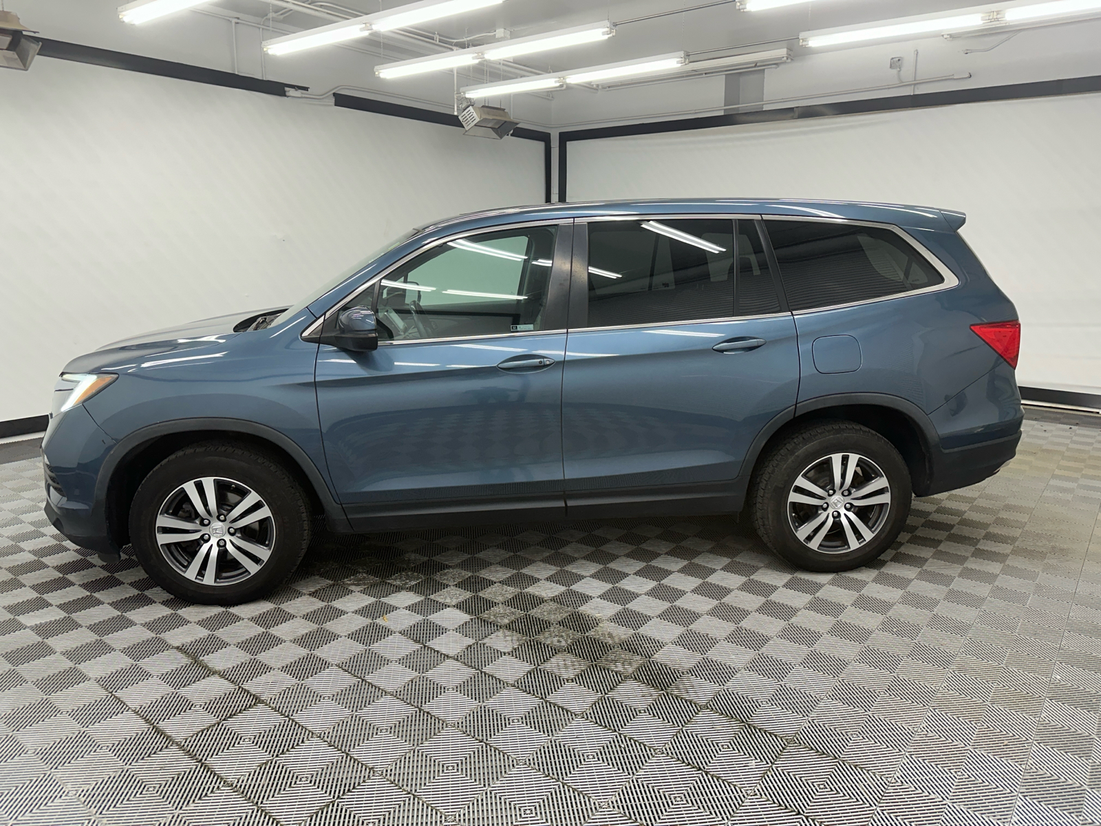 2017 Honda Pilot EX-L 2