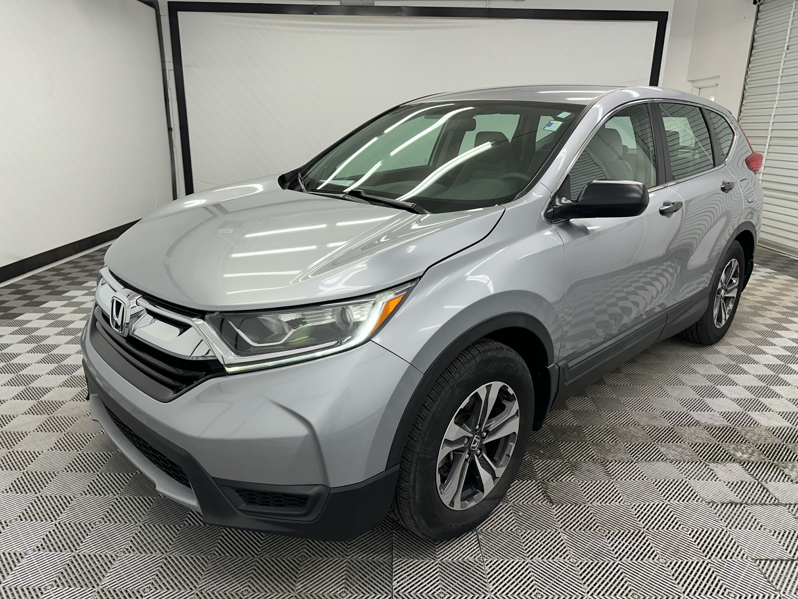 2017 Honda CR-V LX 1