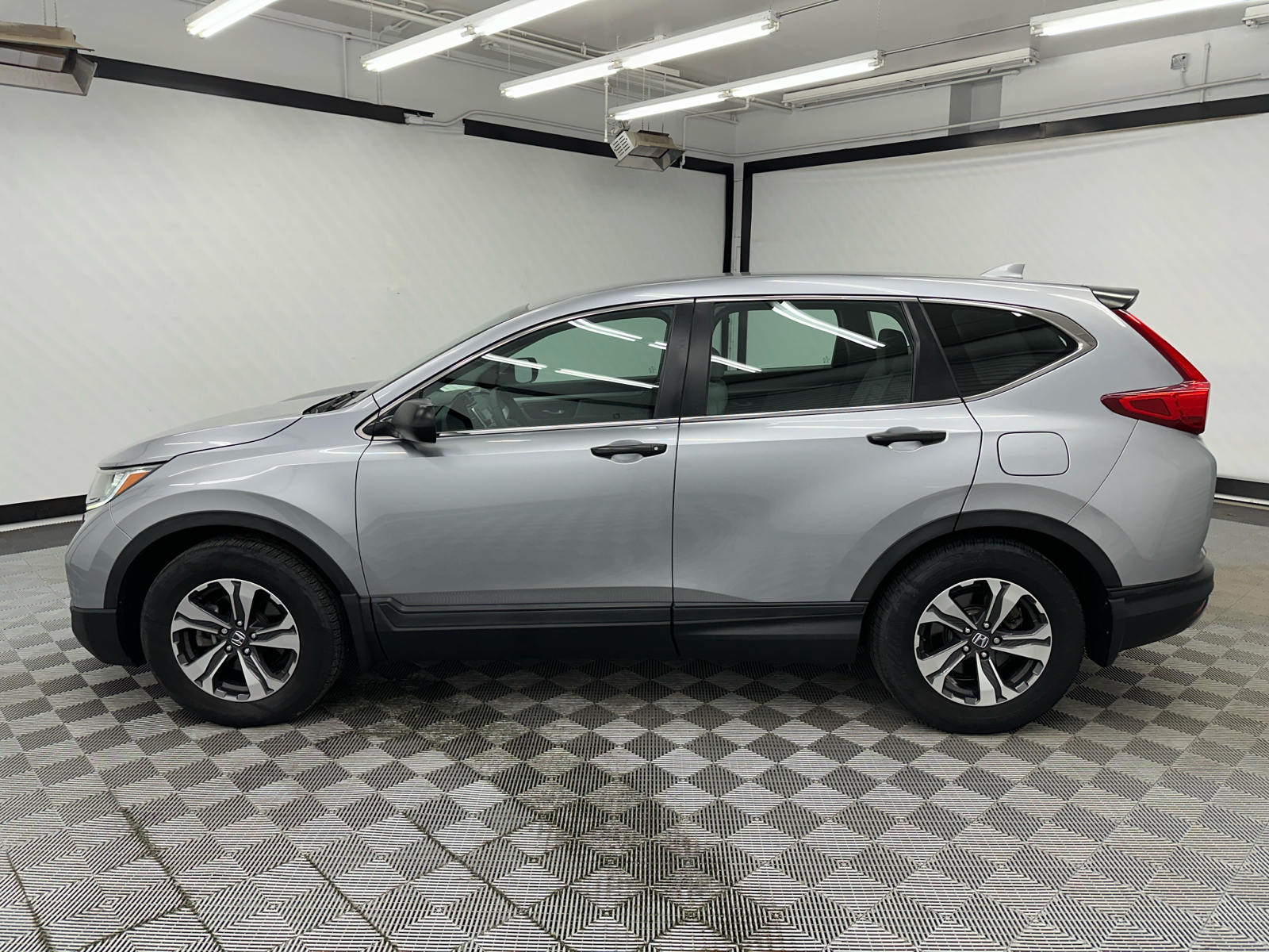 2017 Honda CR-V LX 2