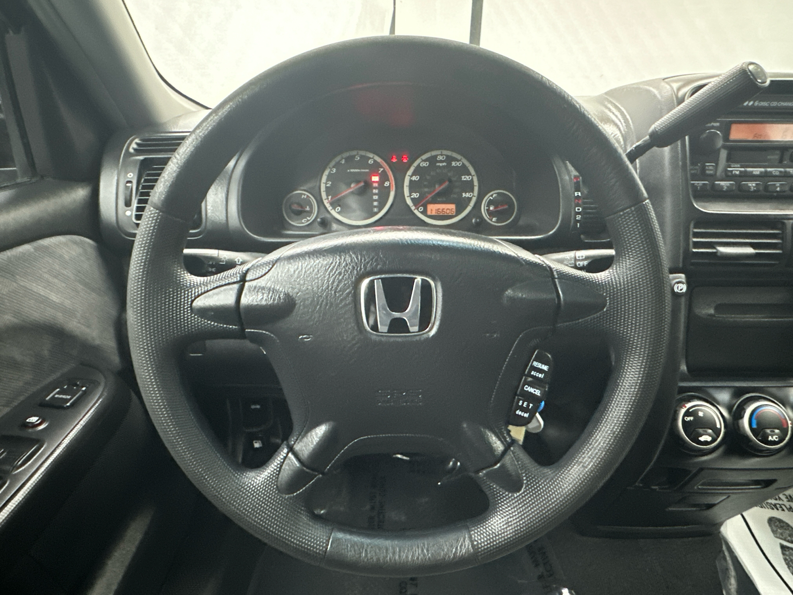 2004 Honda CR-V EX 26