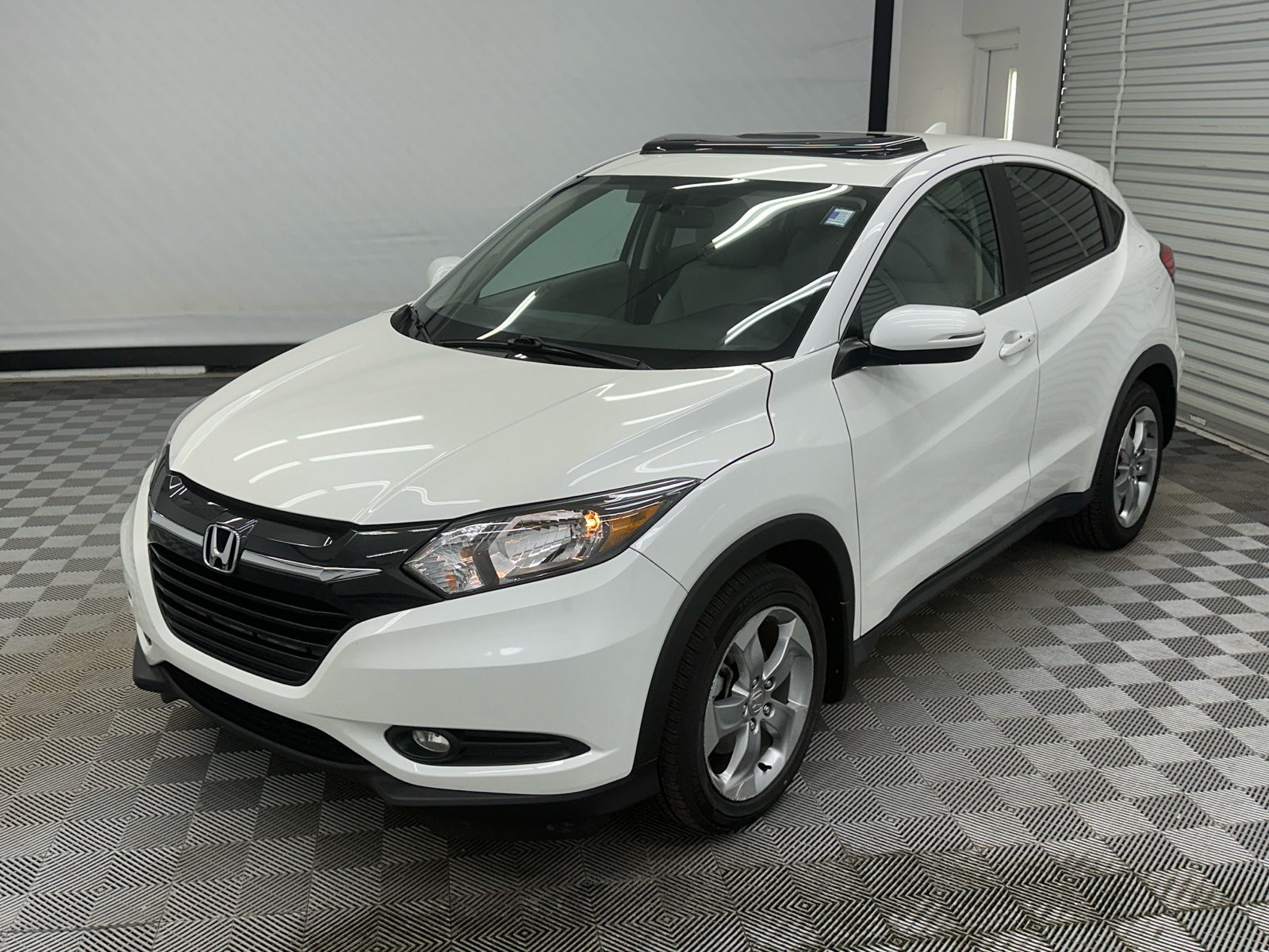 2017 Honda HR-V EX 1