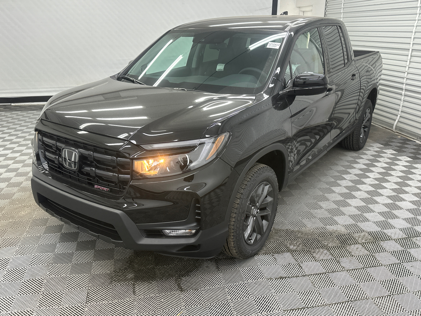 2025 Honda Ridgeline Sport 1