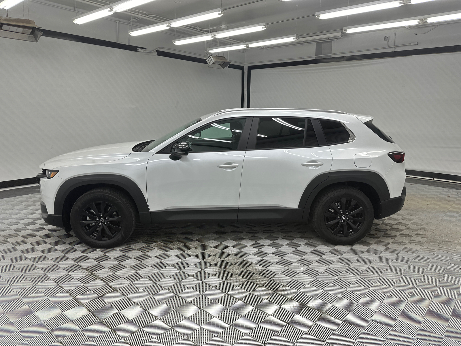 2023 Mazda CX-50 2.5 S Preferred Plus Package 2