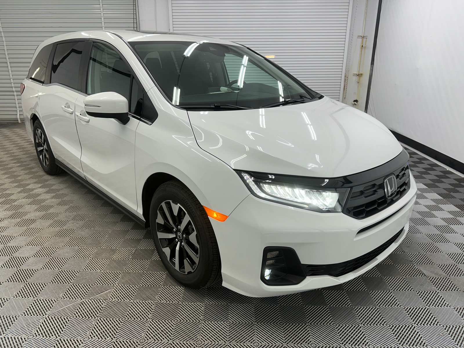 2025 Honda Odyssey EX-L 7