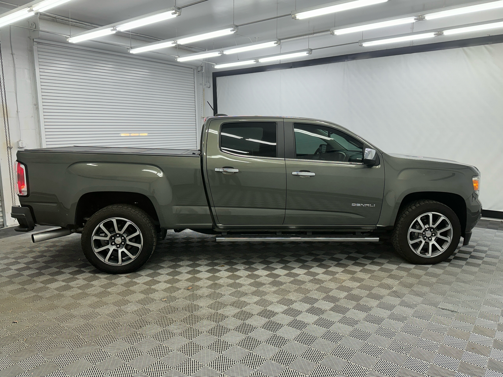 2018 GMC Canyon Denali 6