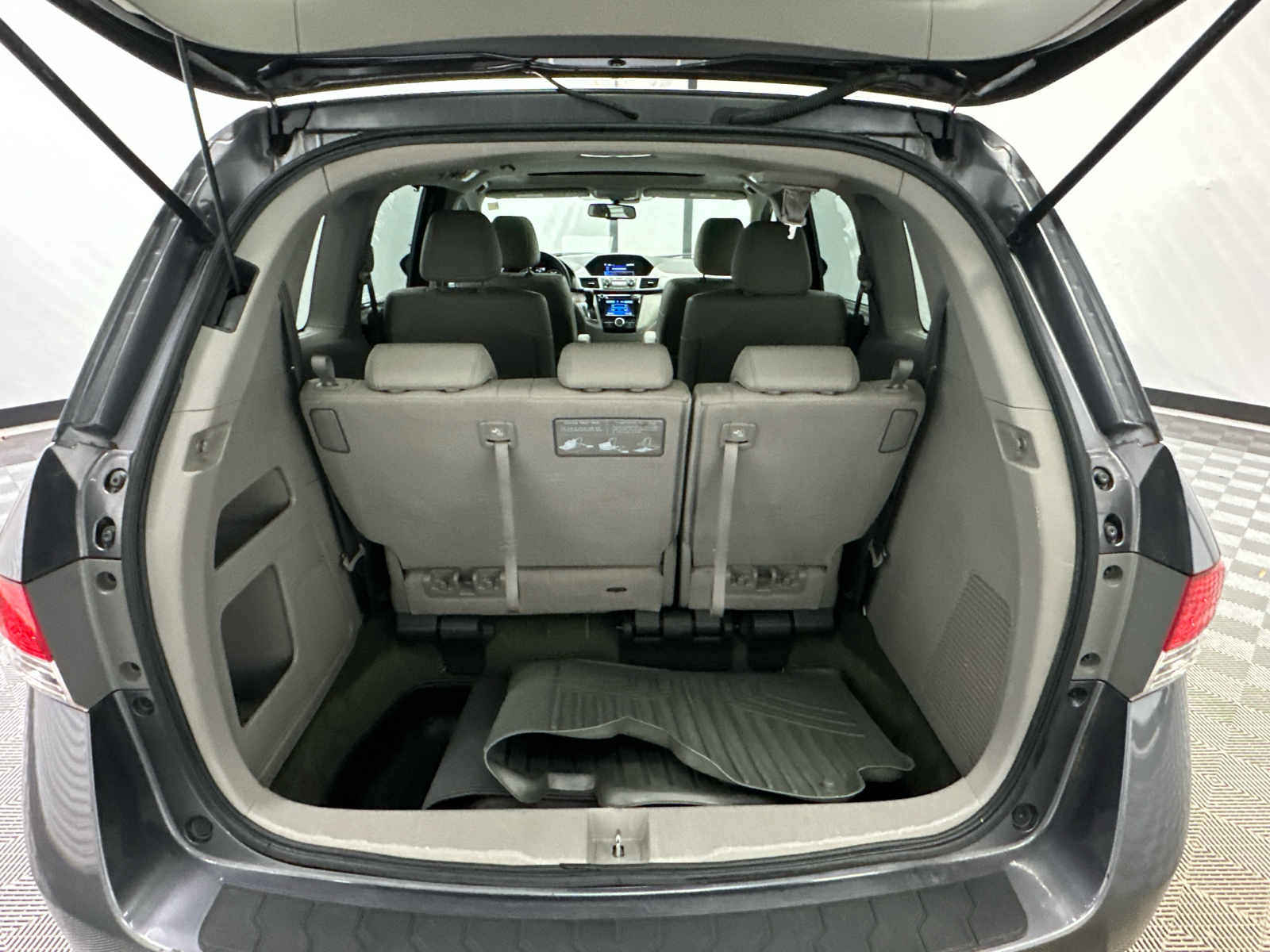 2016 Honda Odyssey EX-L 20