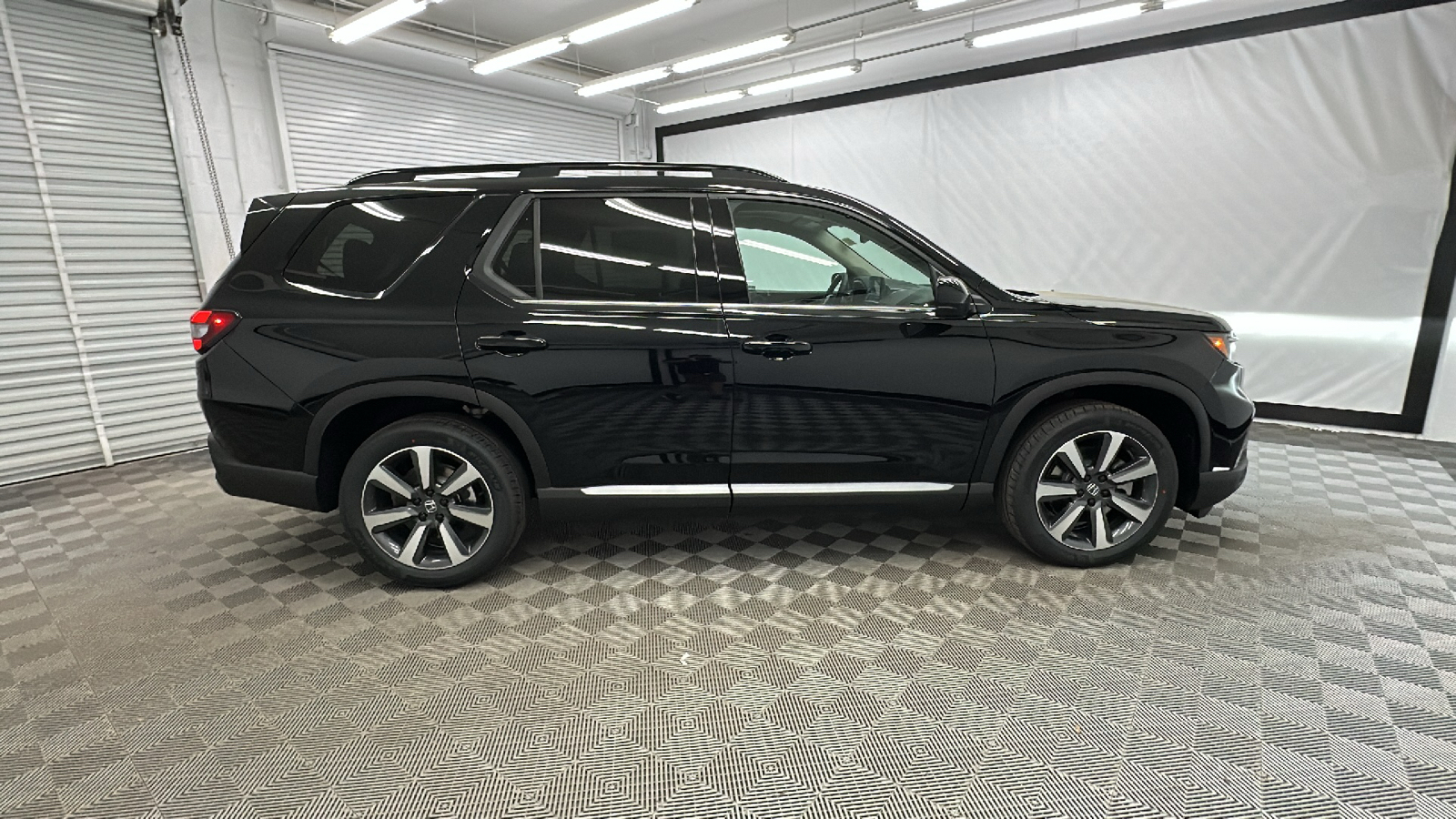 2025 Honda Pilot Touring 6