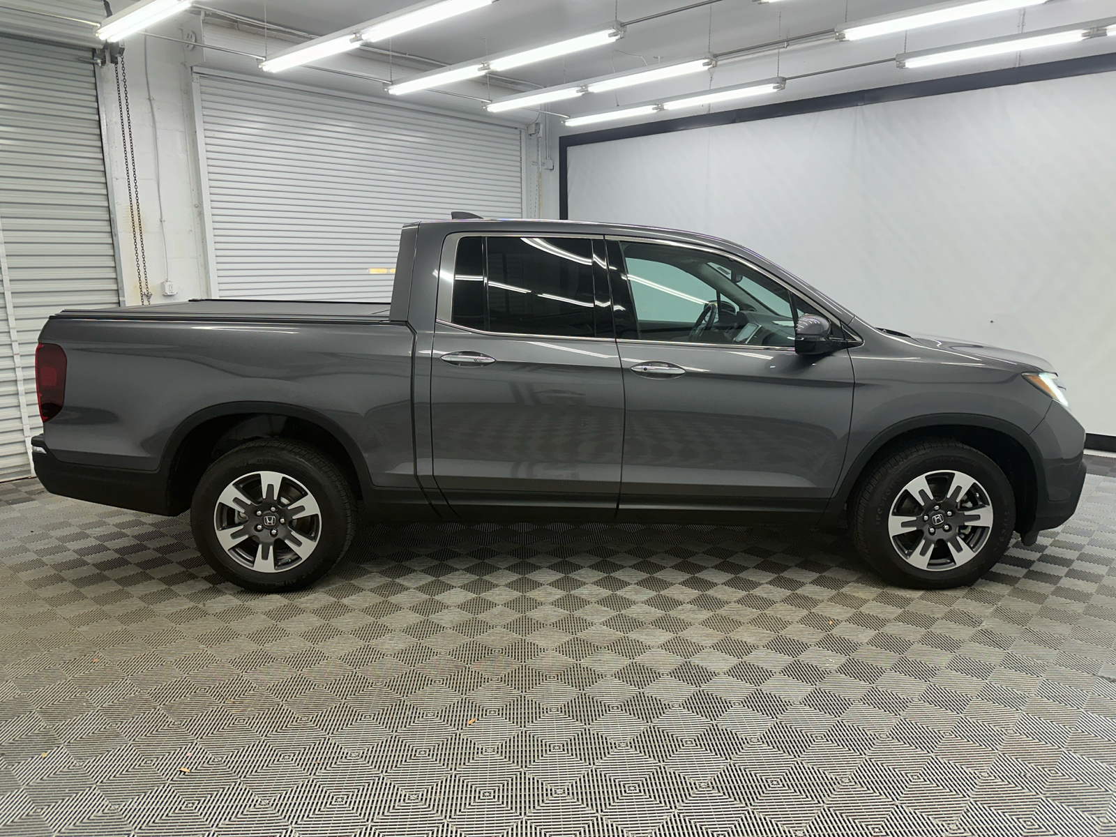 2019 Honda Ridgeline RTL-E 6