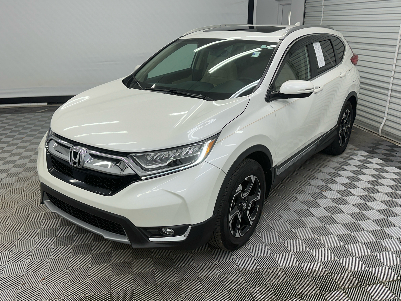 2017 Honda CR-V Touring 38