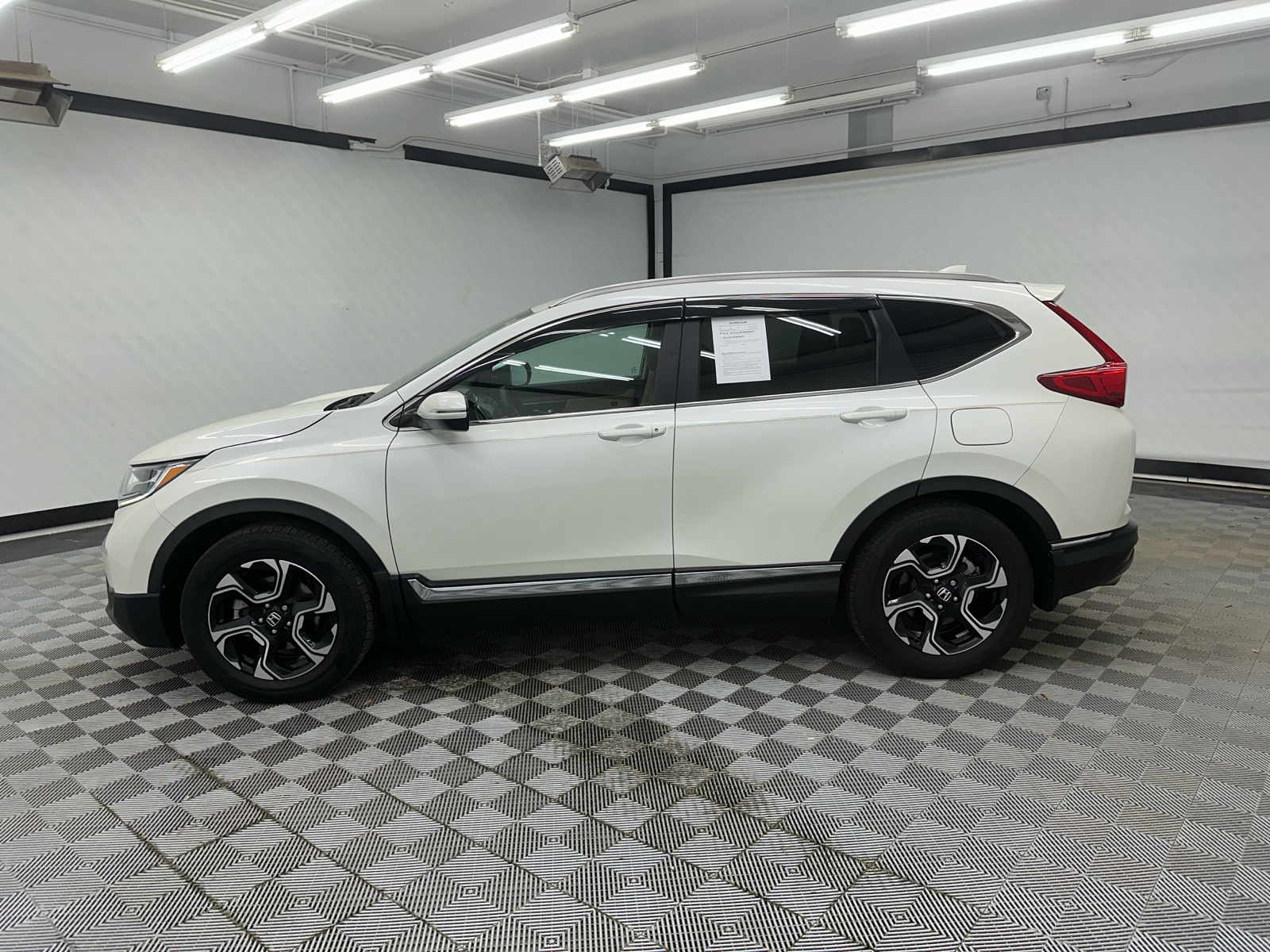 2017 Honda CR-V Touring 39