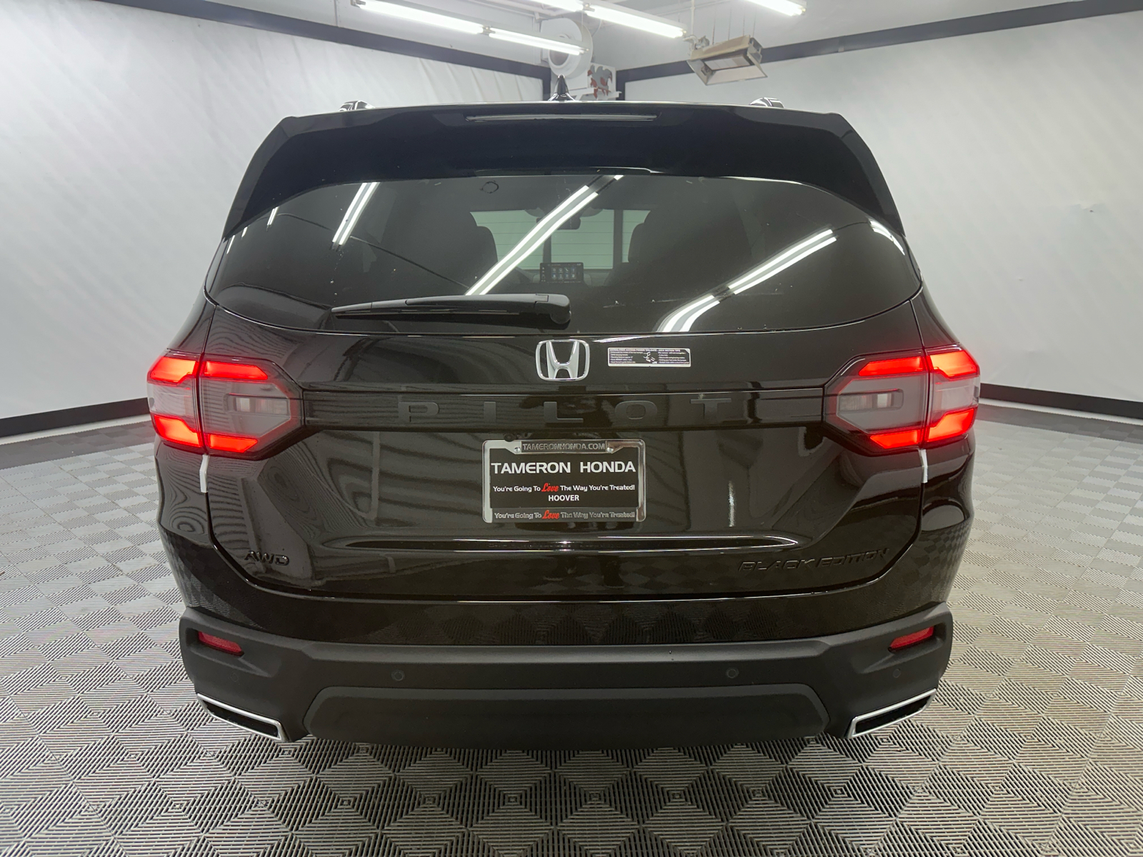 2025 Honda Pilot Black Edition 4