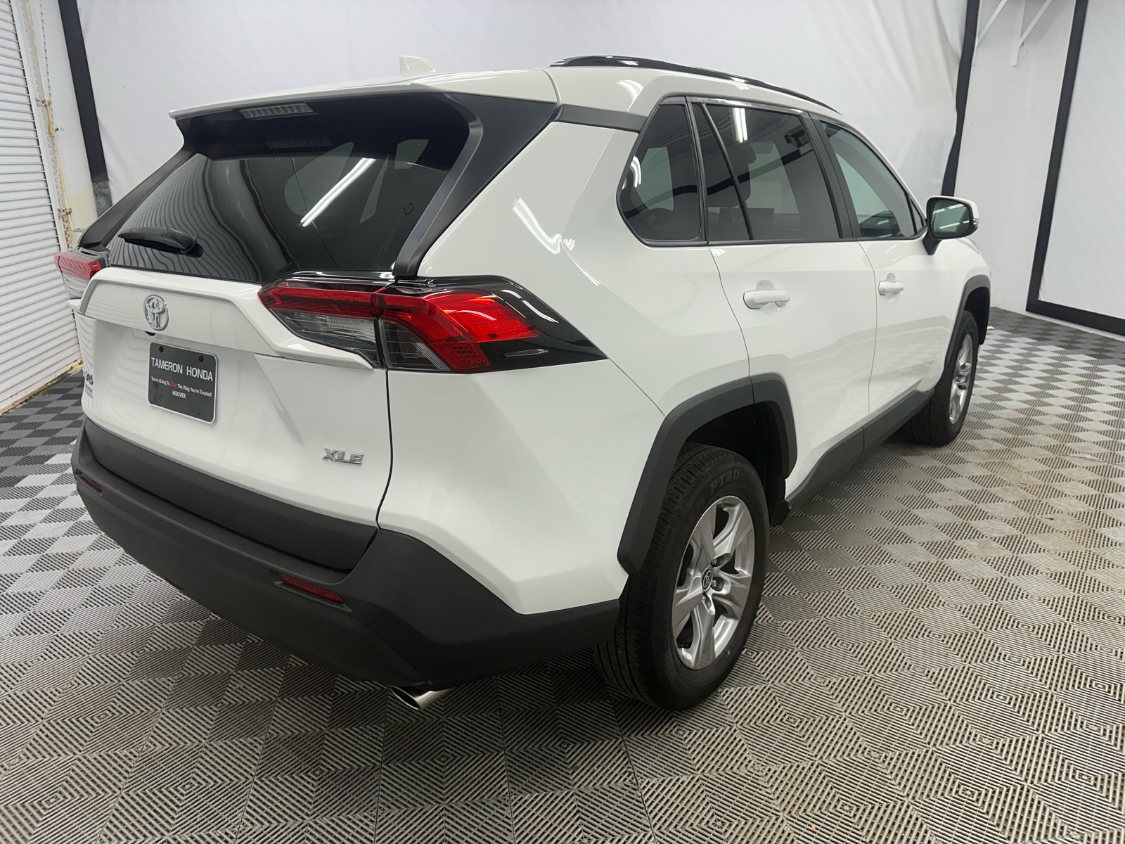 2022 Toyota RAV4 XLE 5