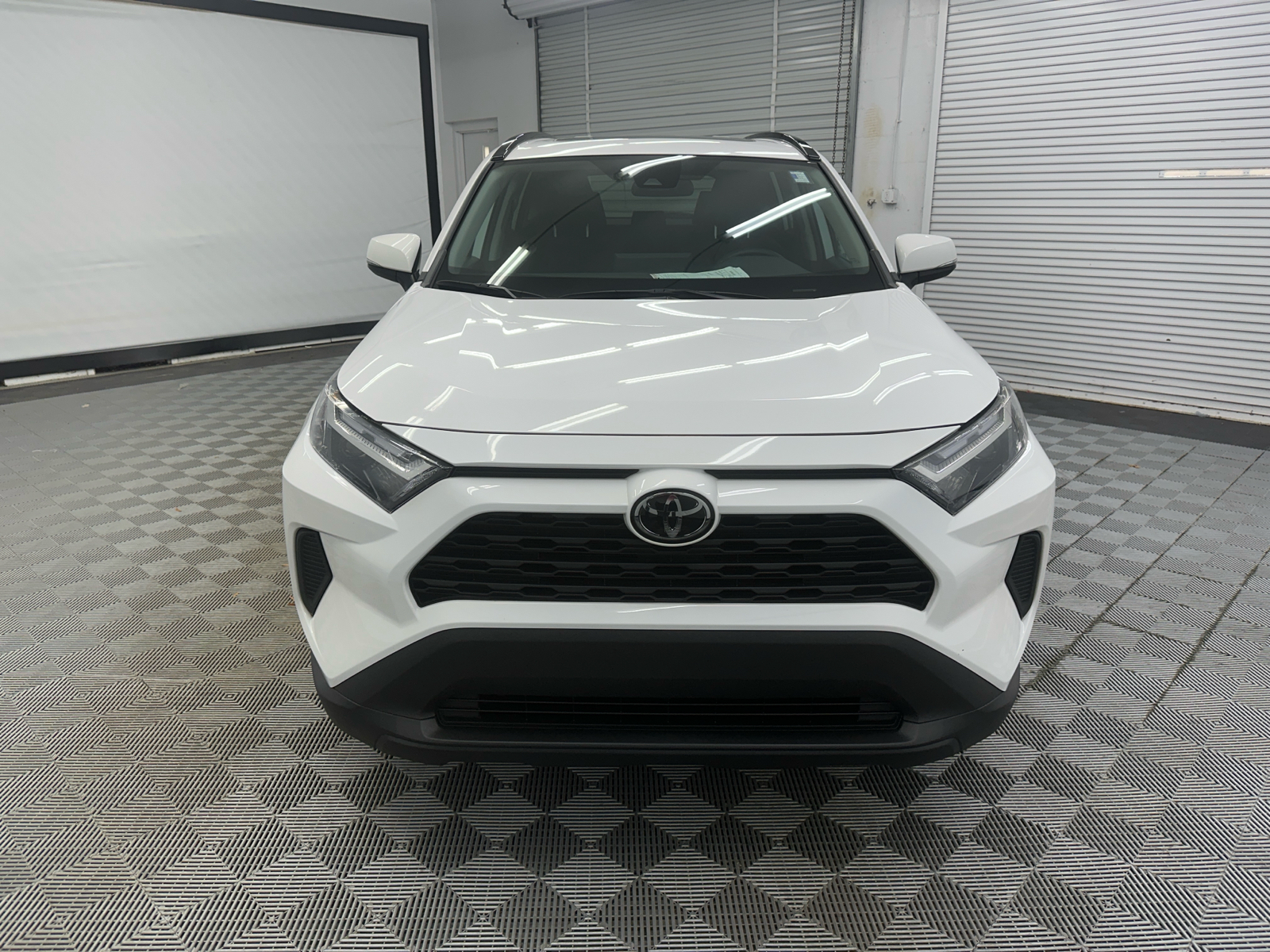 2022 Toyota RAV4 XLE 8