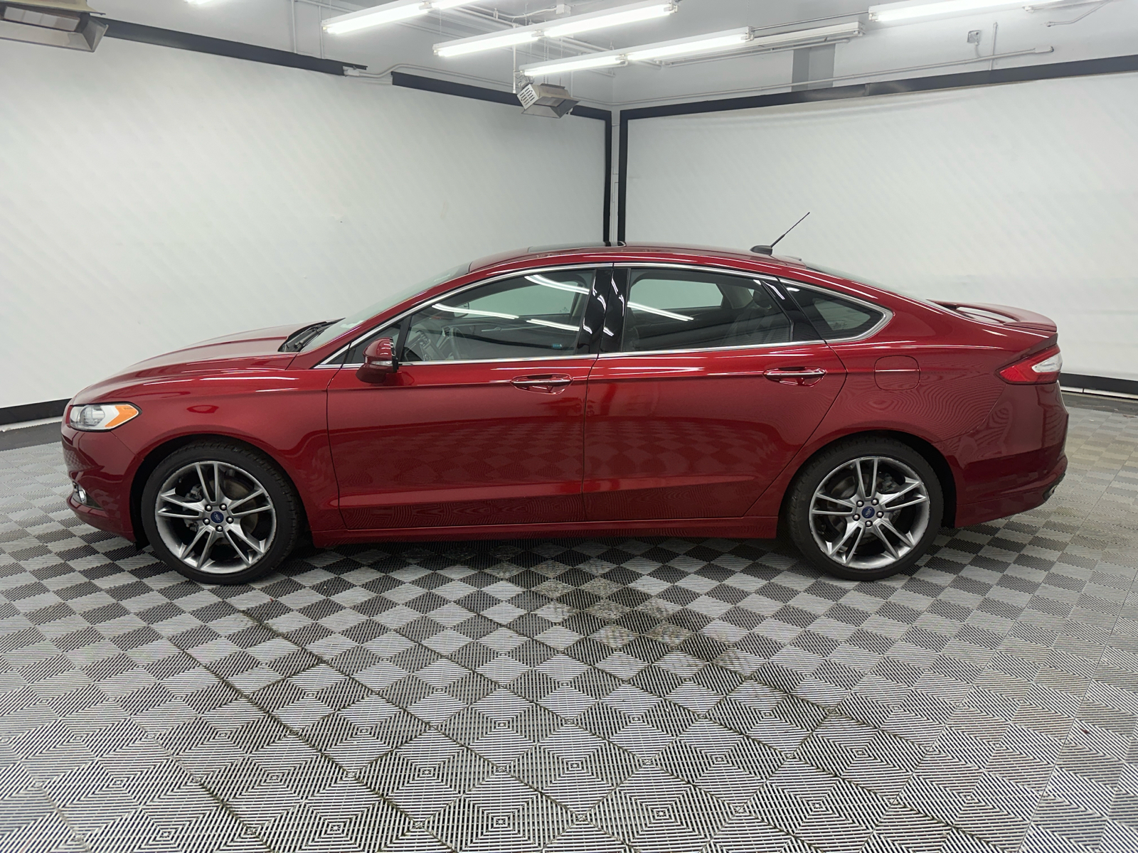 2016 Ford Fusion Titanium 2