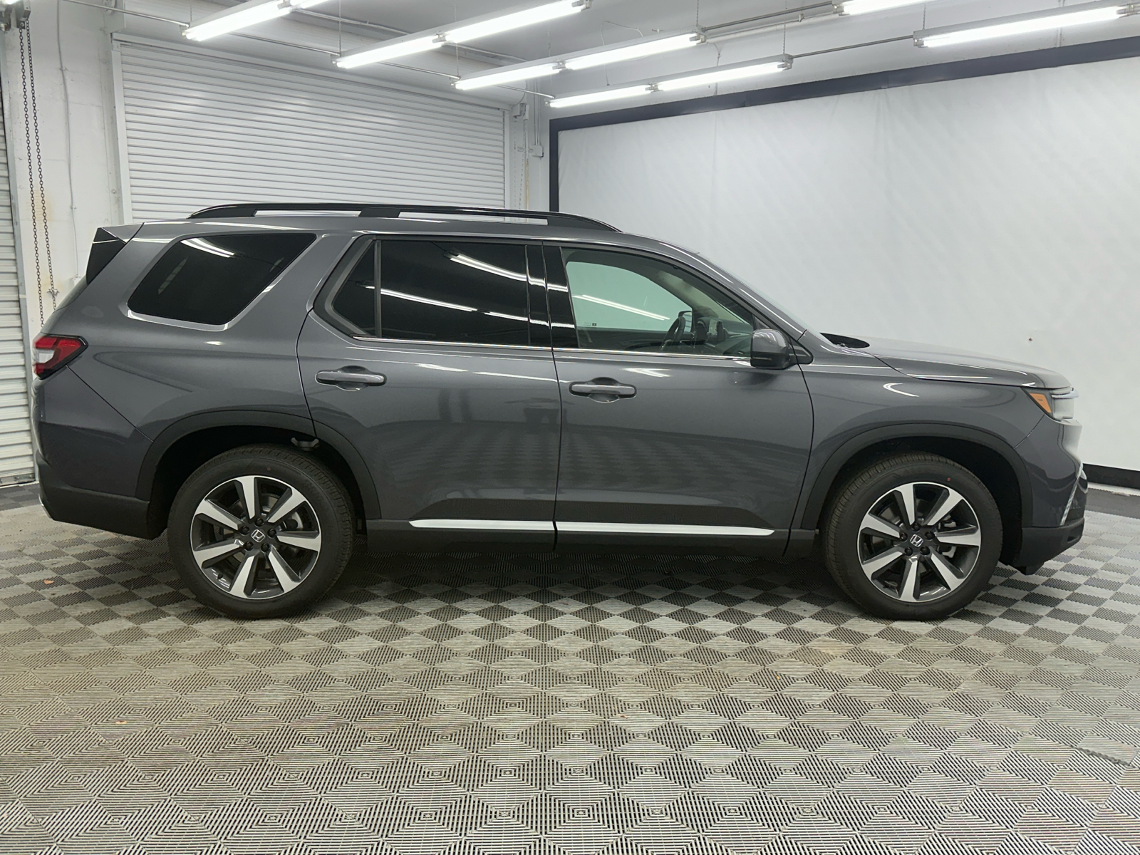 2025 Honda Pilot Touring 6