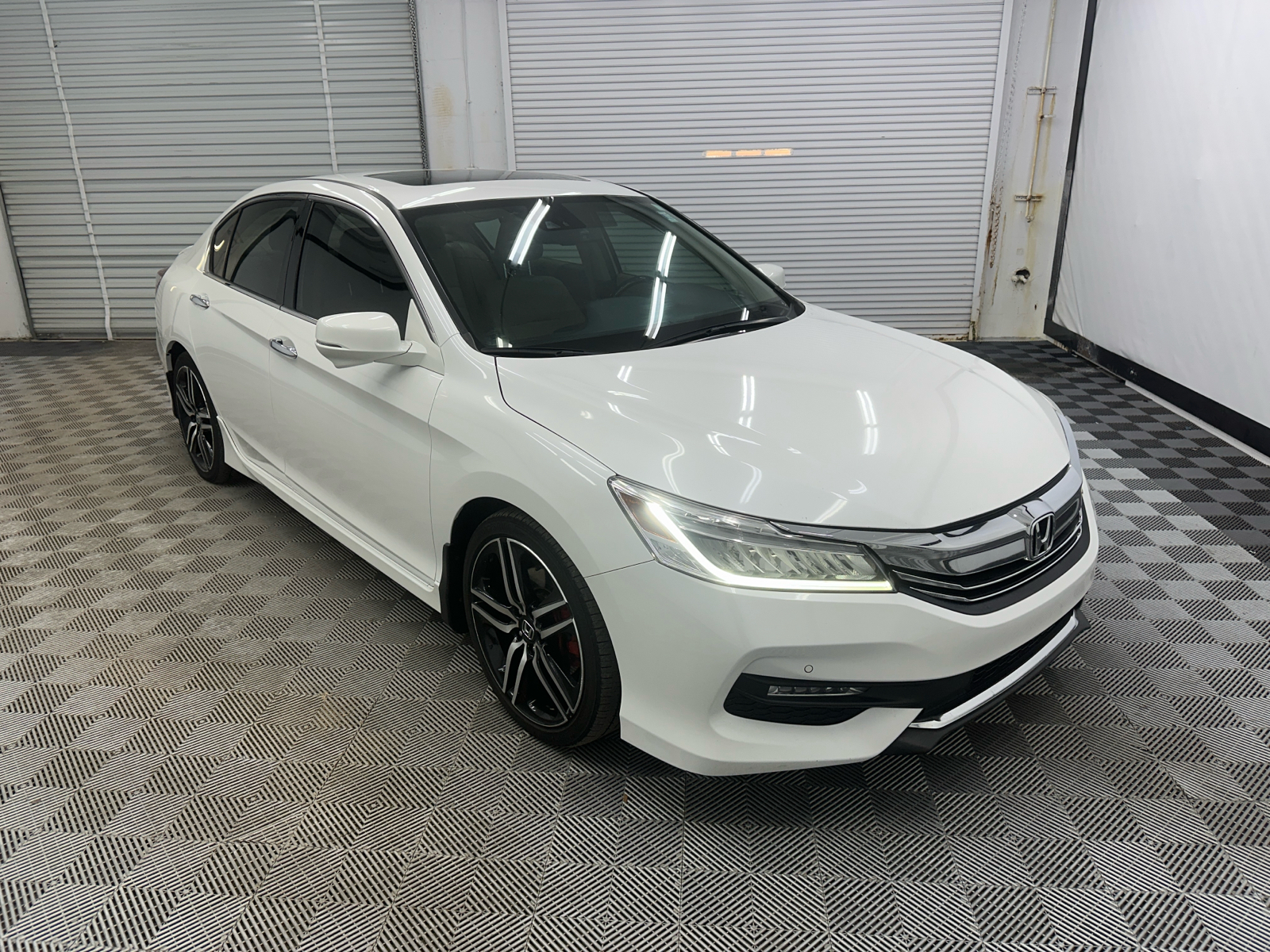 2017 Honda Accord Touring 7