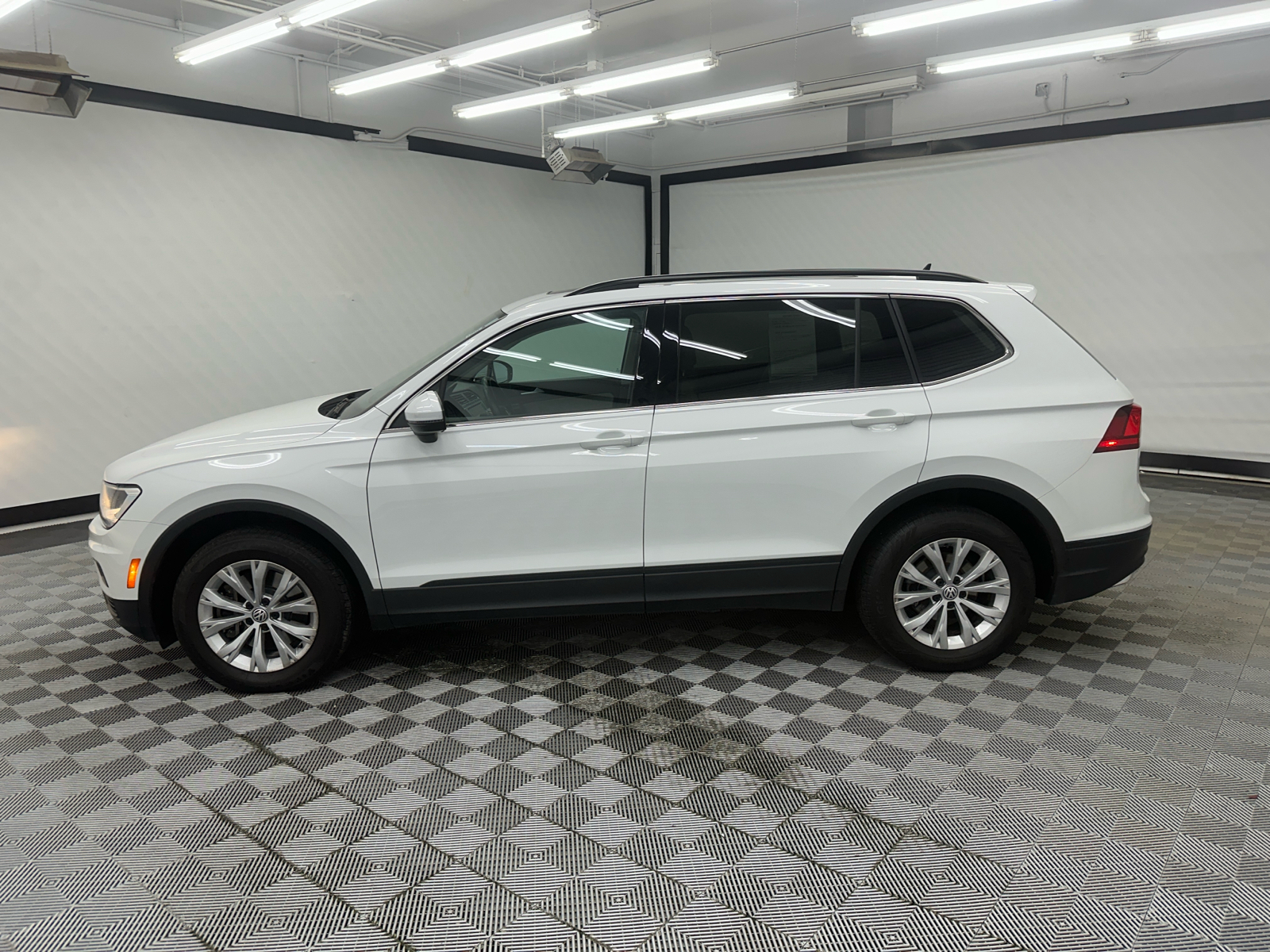 2019 Volkswagen Tiguan 2.0T SE 2