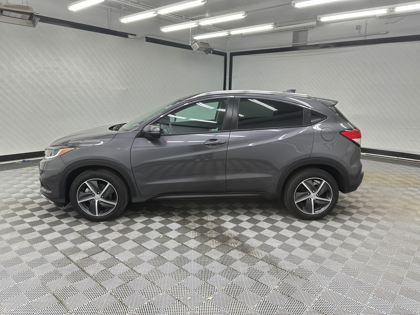 2022 Honda HR-V EX 2