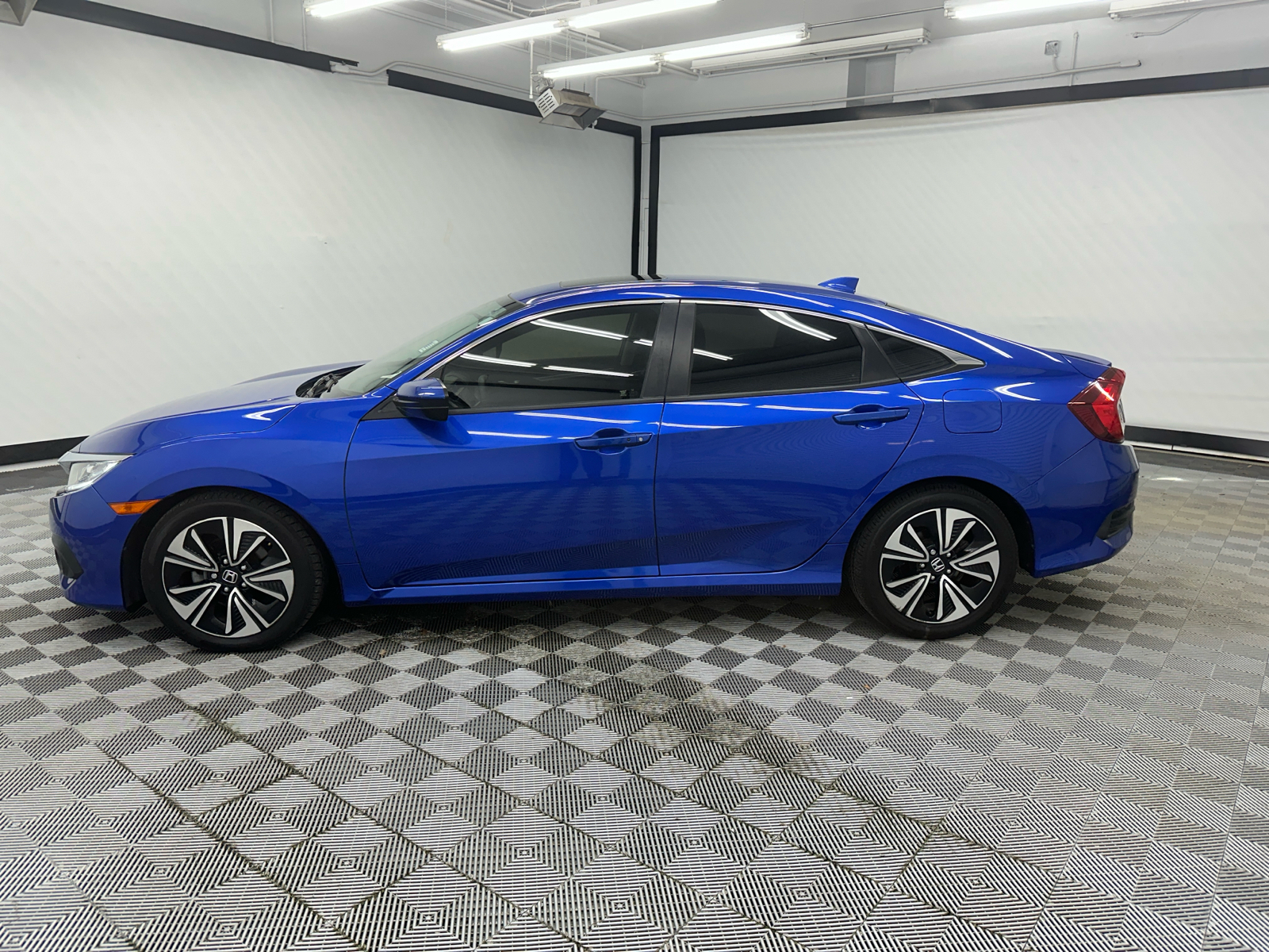 2018 Honda Civic EX-T 2