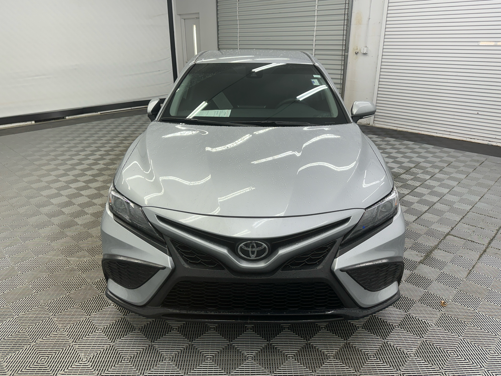 2024 Toyota Camry SE 8