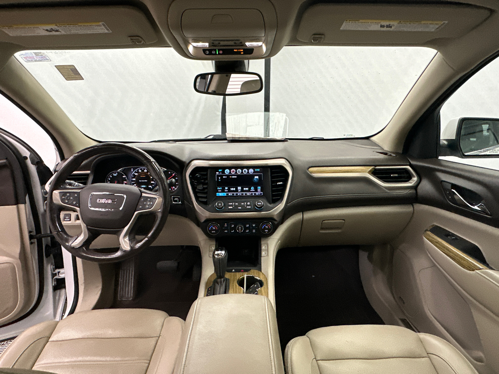 2018 GMC Acadia Denali 26