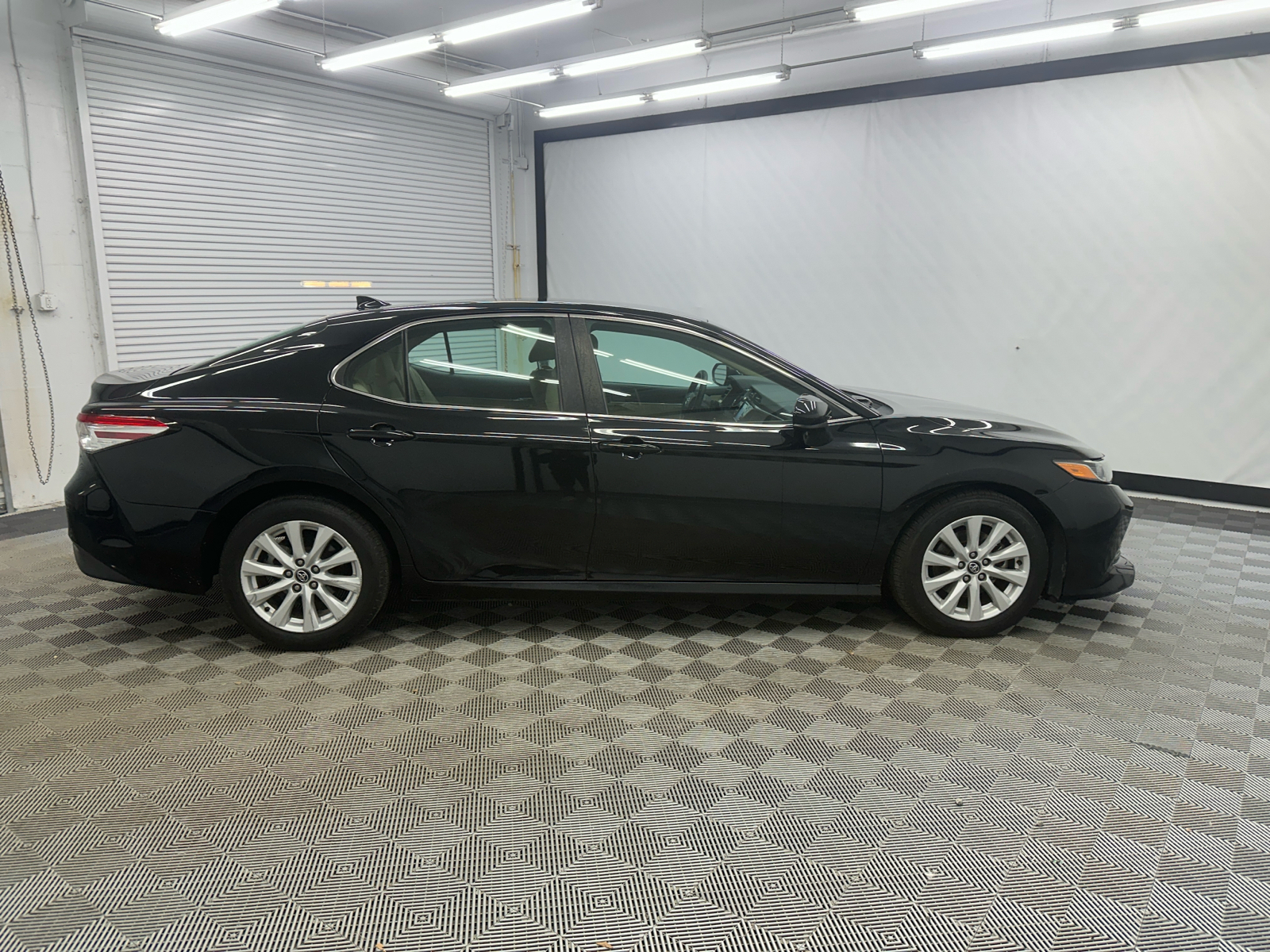 2020 Toyota Camry LE 6