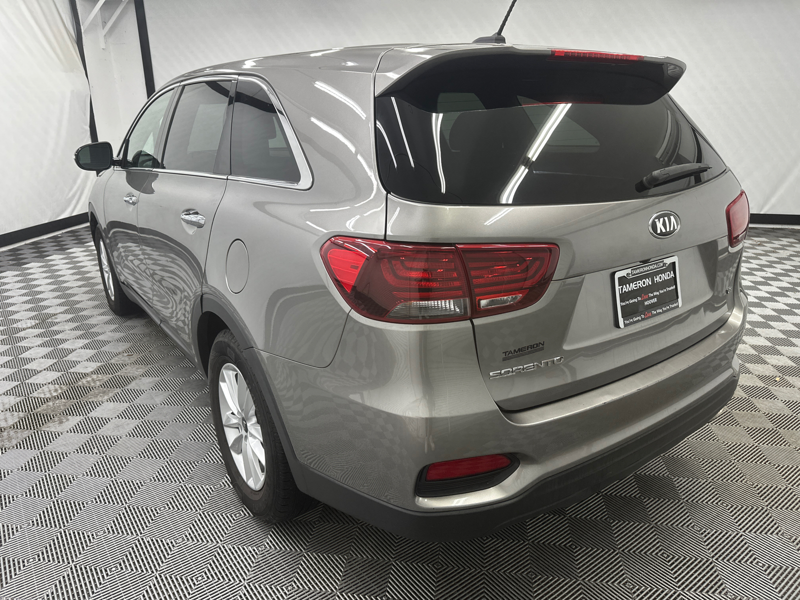 2019 Kia Sorento LX 3