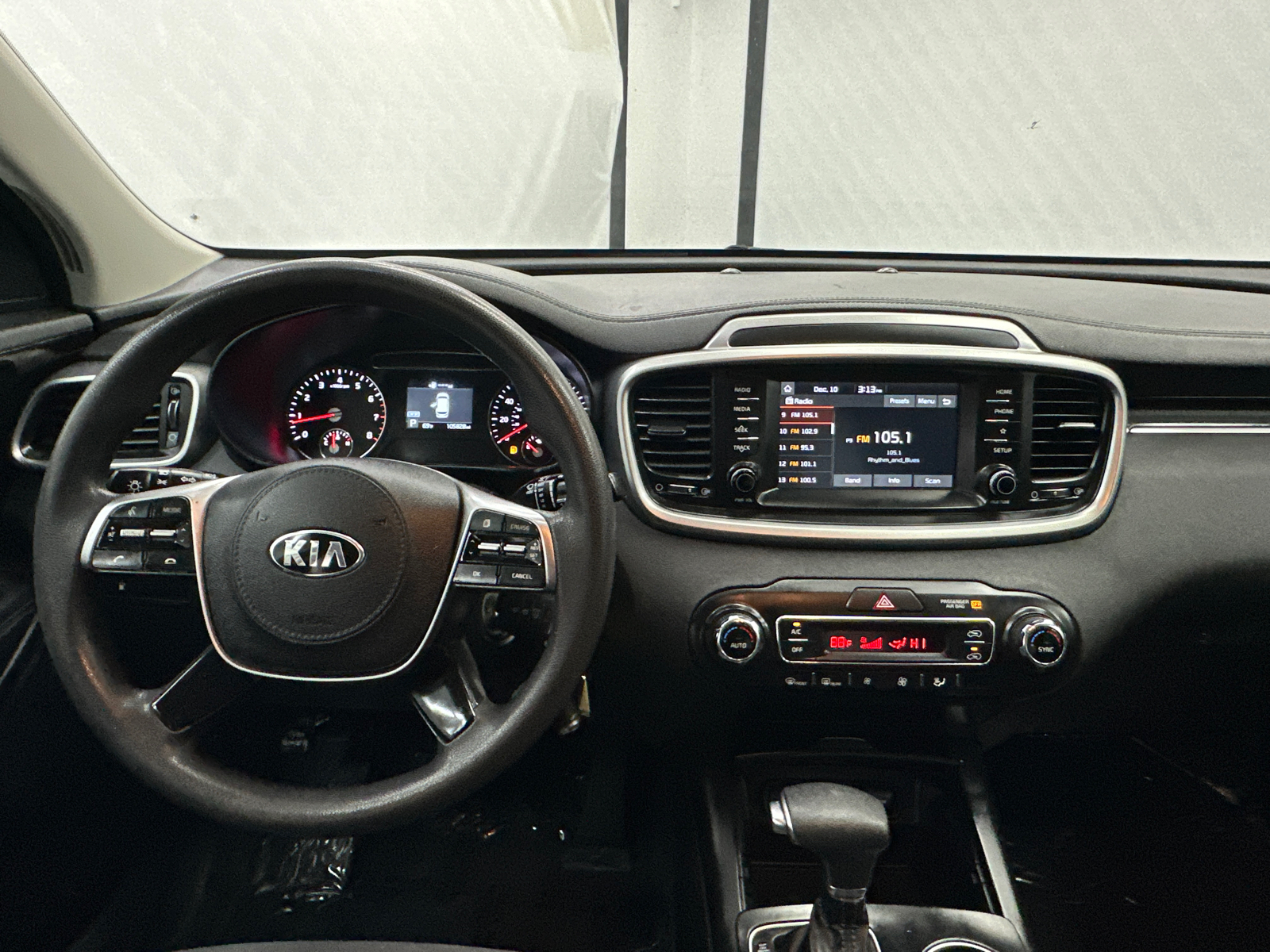 2019 Kia Sorento LX 24