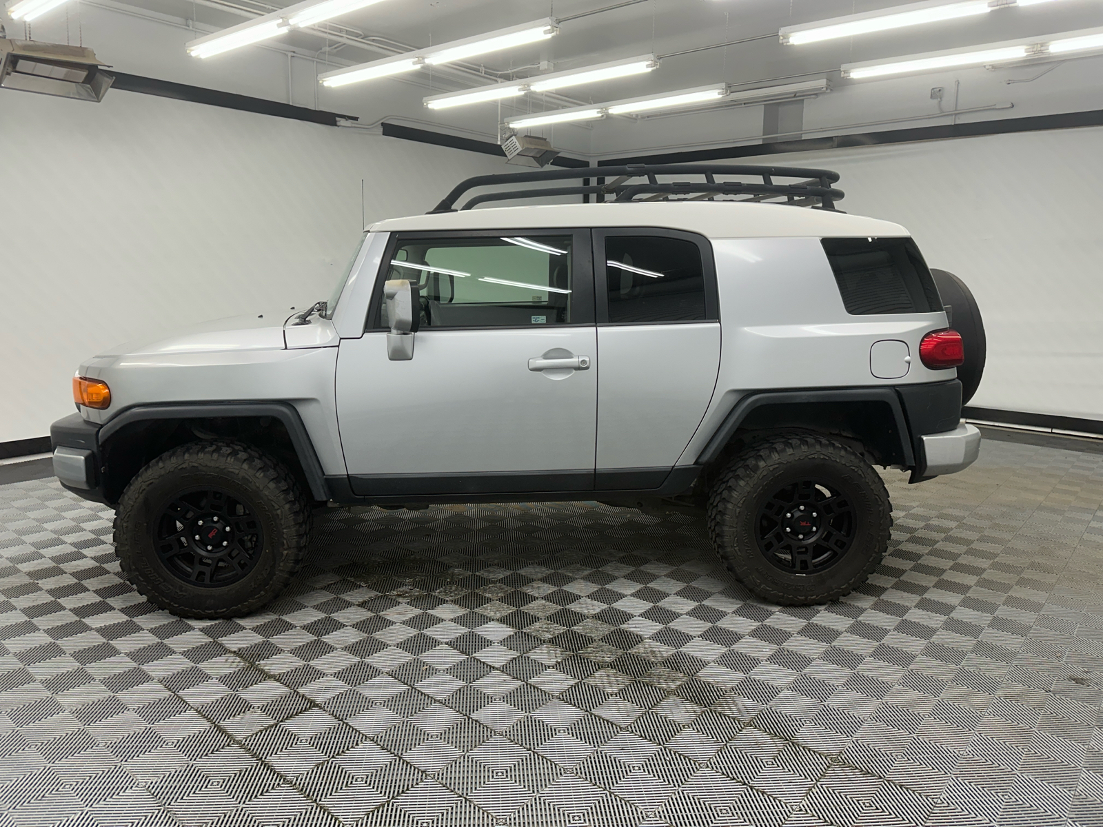 2008 Toyota FJ Cruiser Base 2