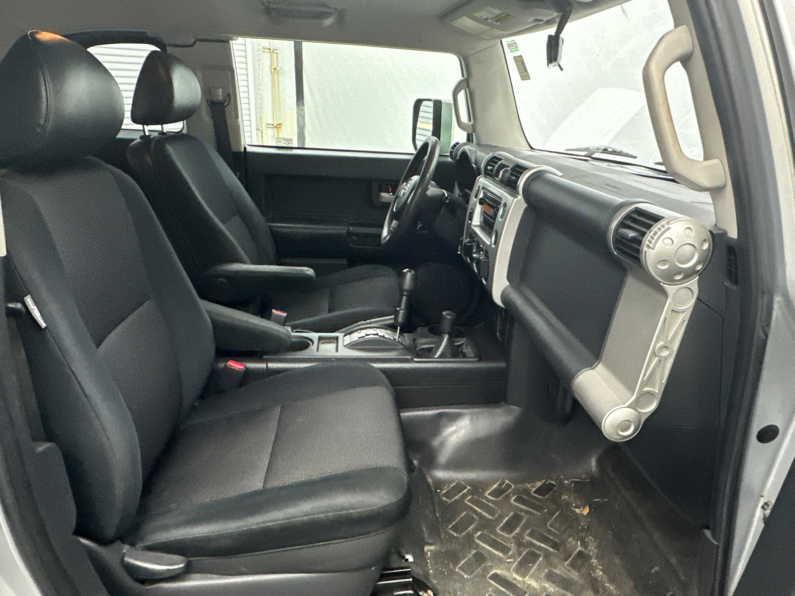 2008 Toyota FJ Cruiser Base 13