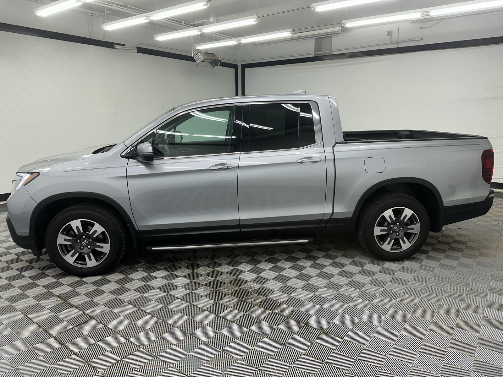 2017 Honda Ridgeline RTL-E 2