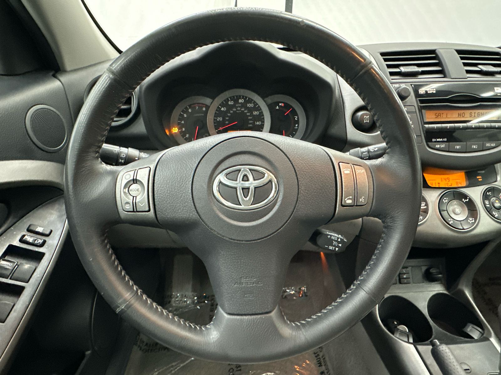 2009 Toyota RAV4 Limited 26