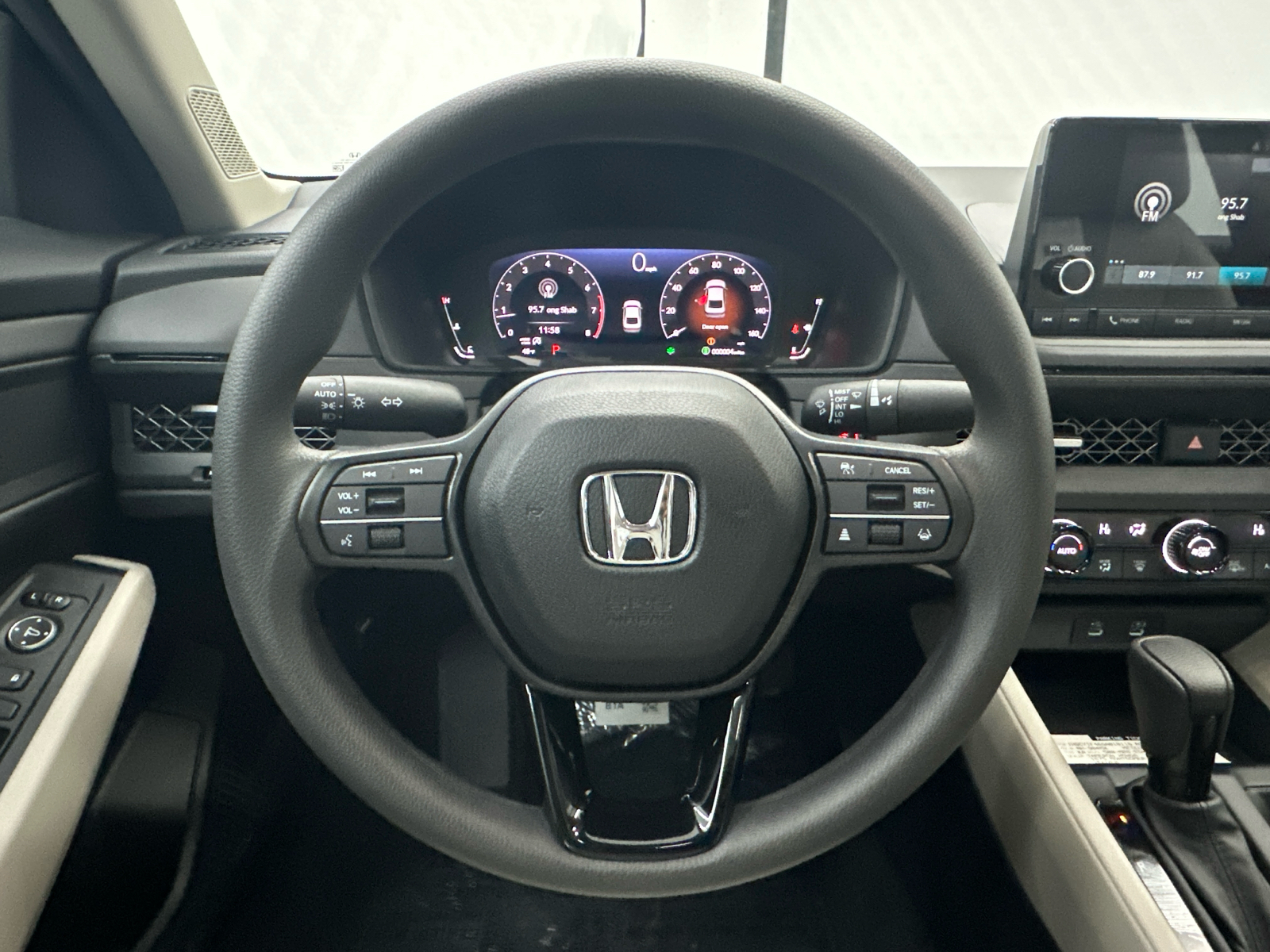 2025 Honda Accord SE 26