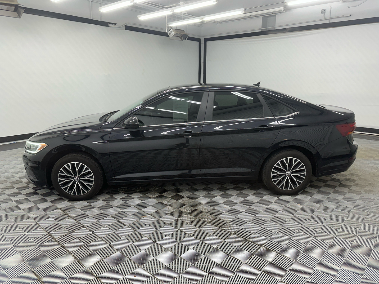 2019 Volkswagen Jetta SEL 2