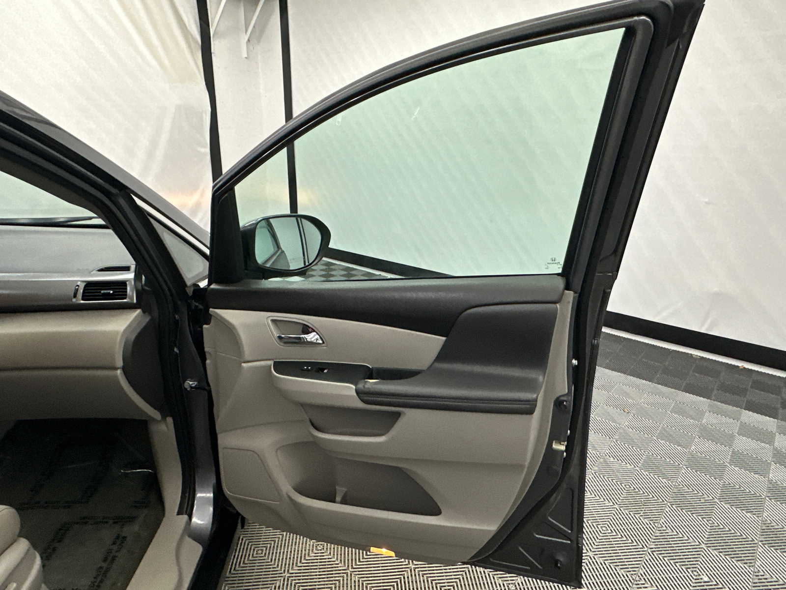 2014 Honda Odyssey EX-L 16