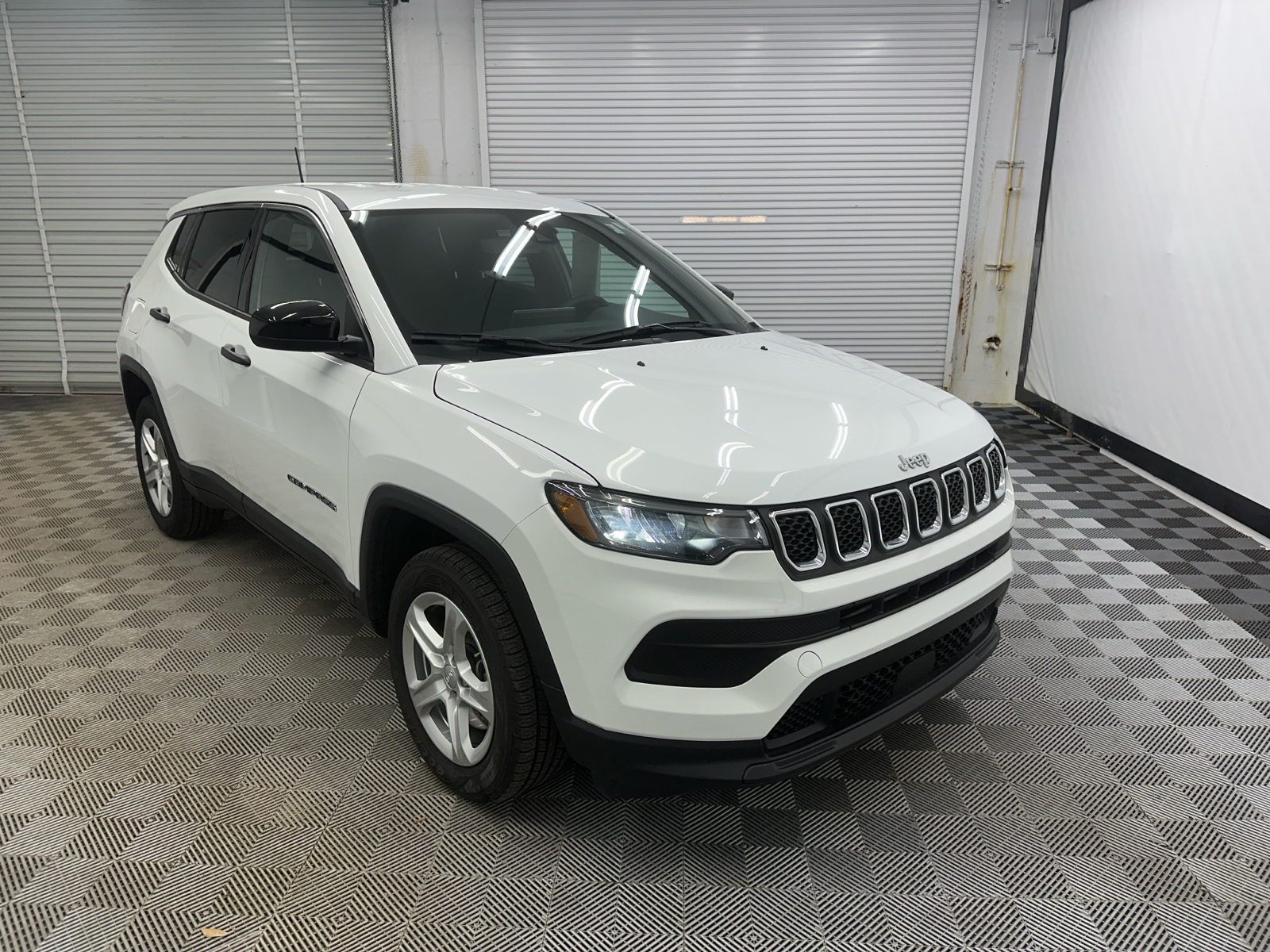 2023 Jeep Compass Sport 7