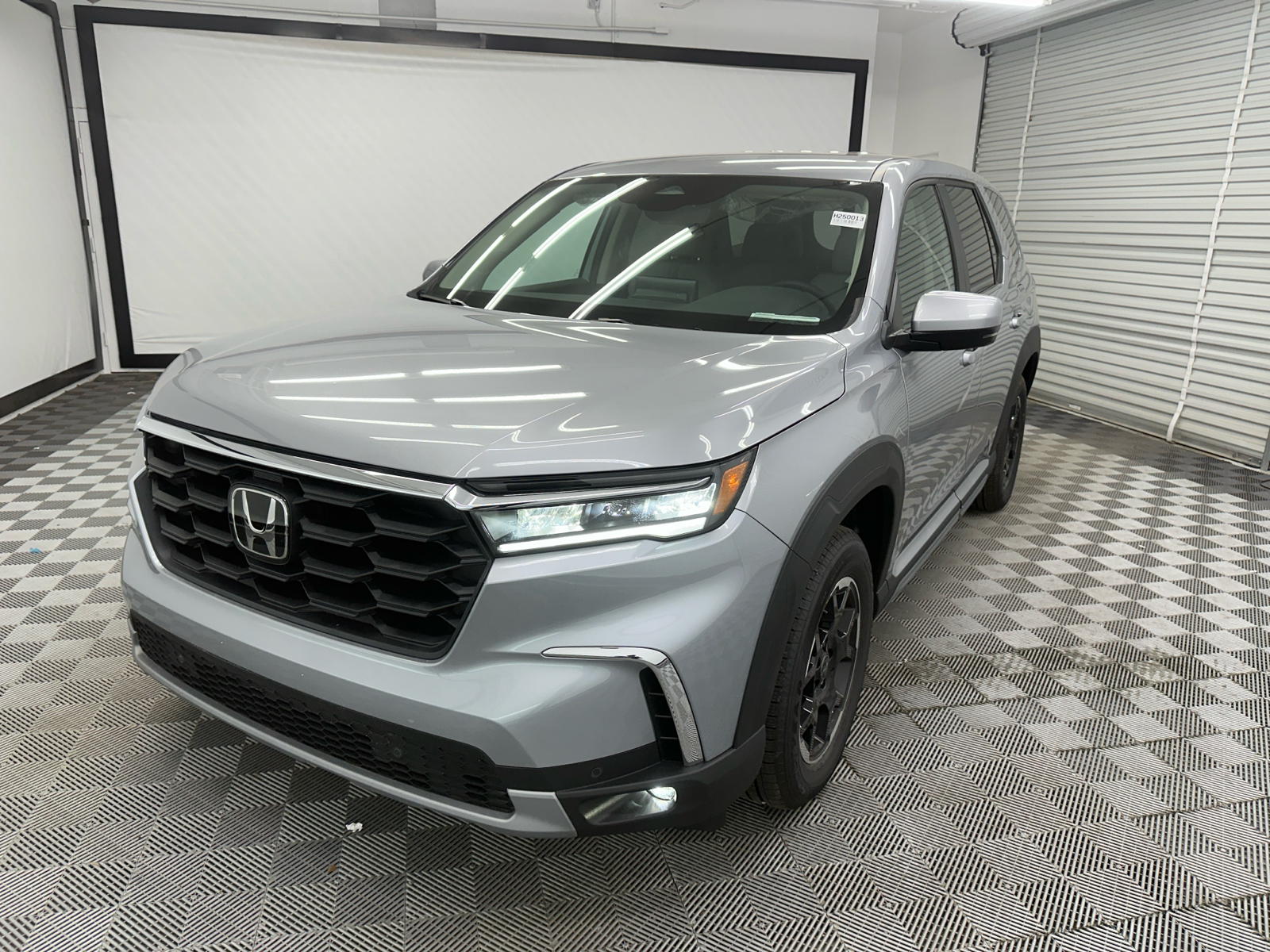 2025 Honda Pilot EX-L 1