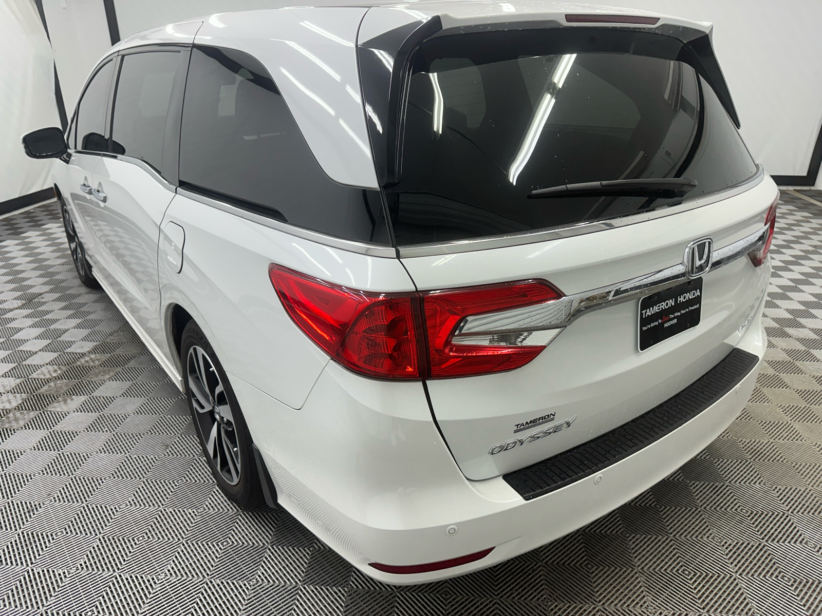 2020 Honda Odyssey Elite 3