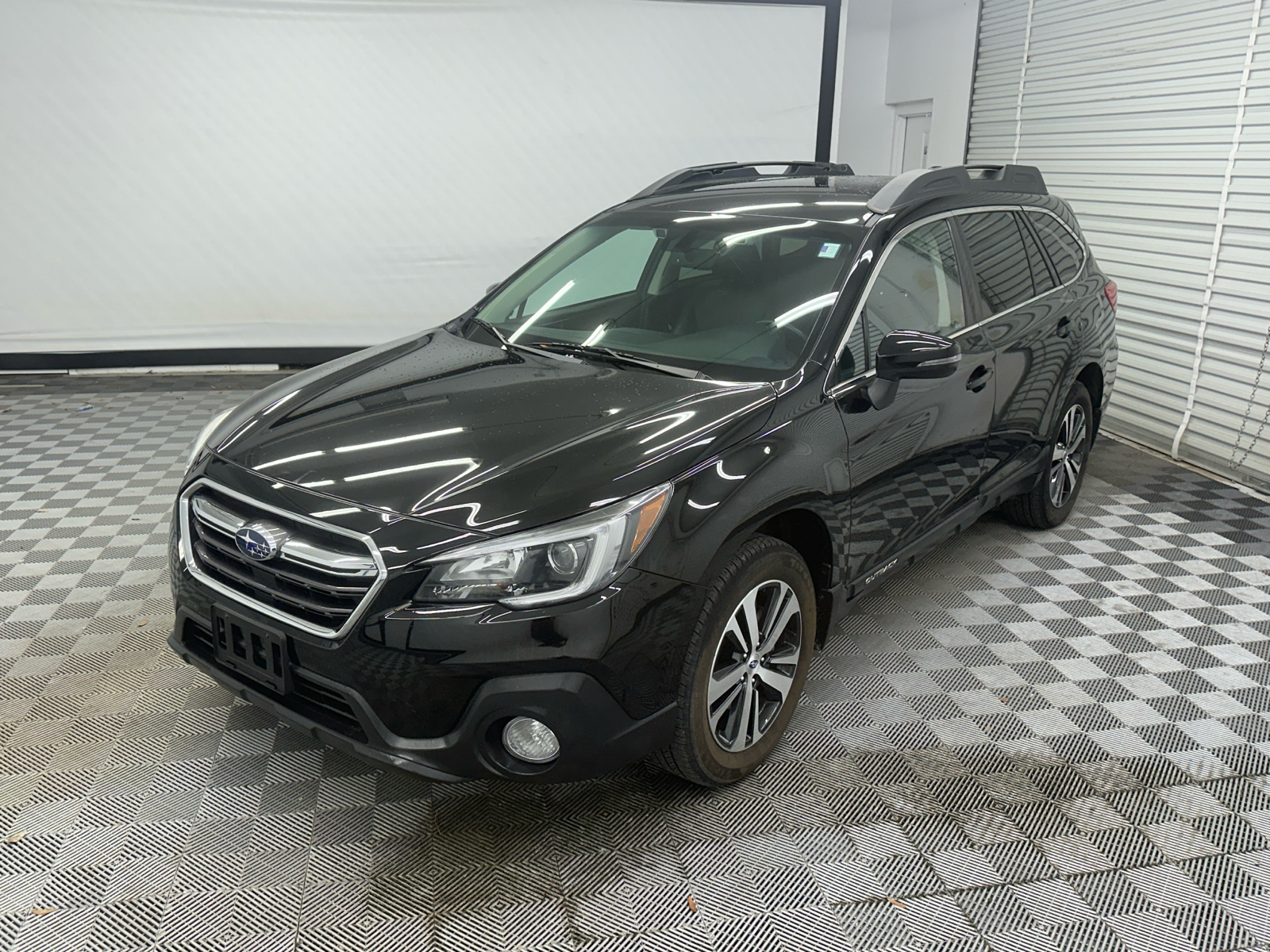 2019 Subaru Outback 2.5i 1