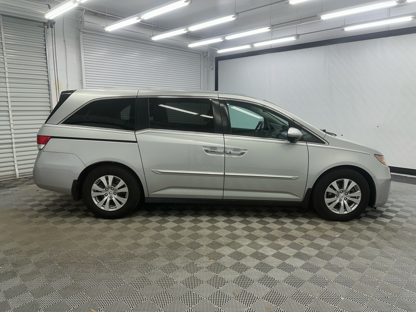 2015 Honda Odyssey EX-L 6