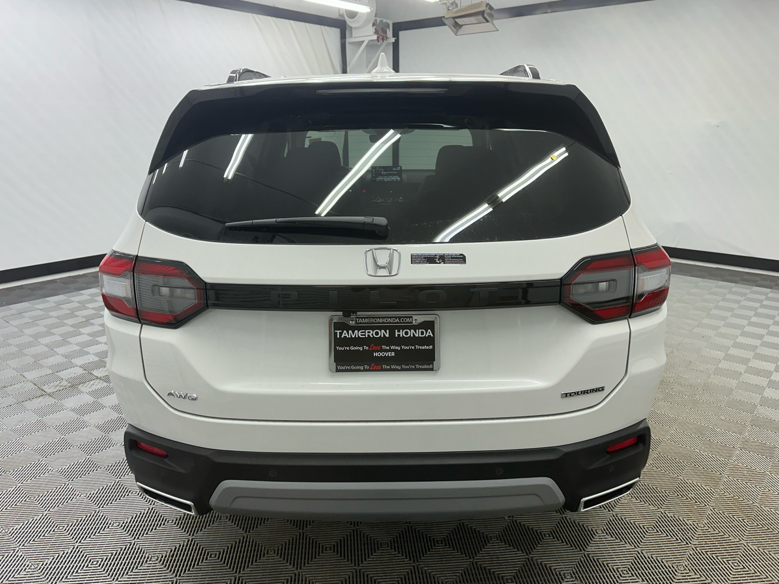 2025 Honda Pilot Touring 4