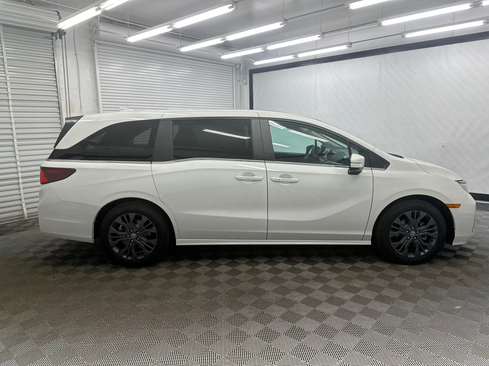 2025 Honda Odyssey Touring 6