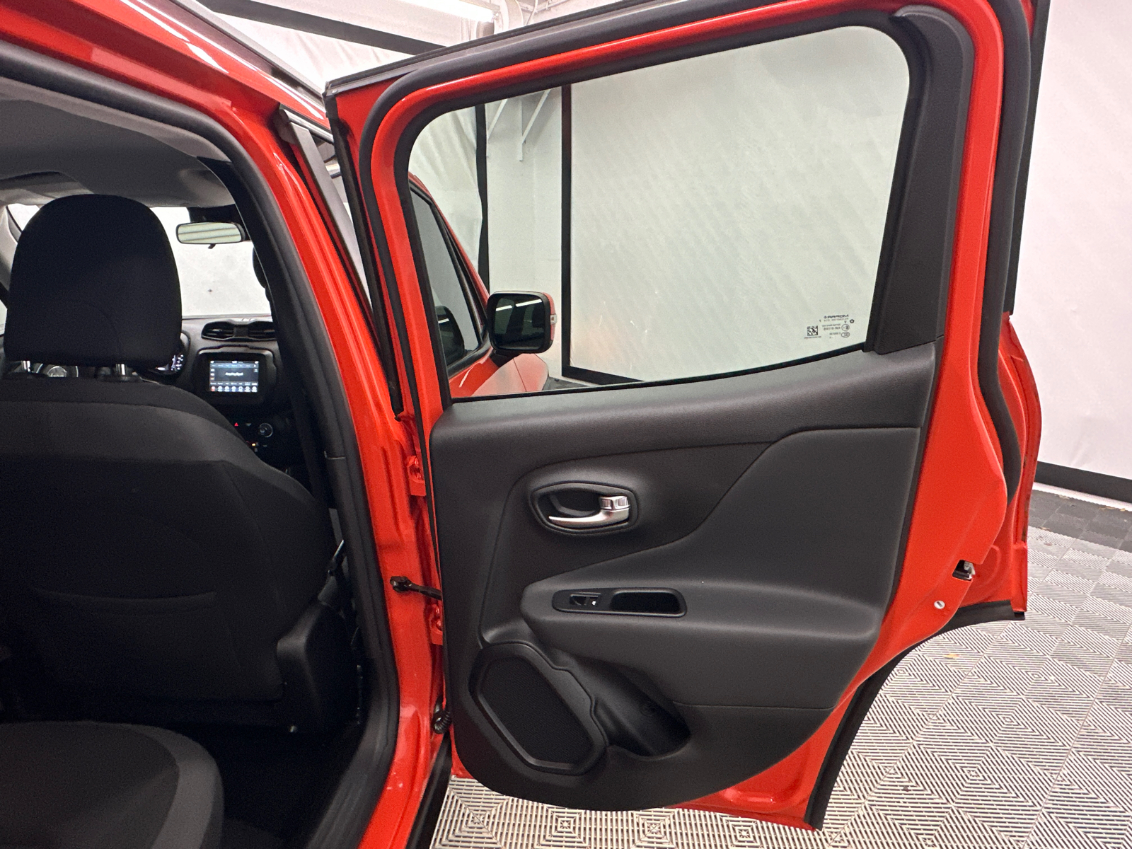 2020 Jeep Renegade Latitude 16