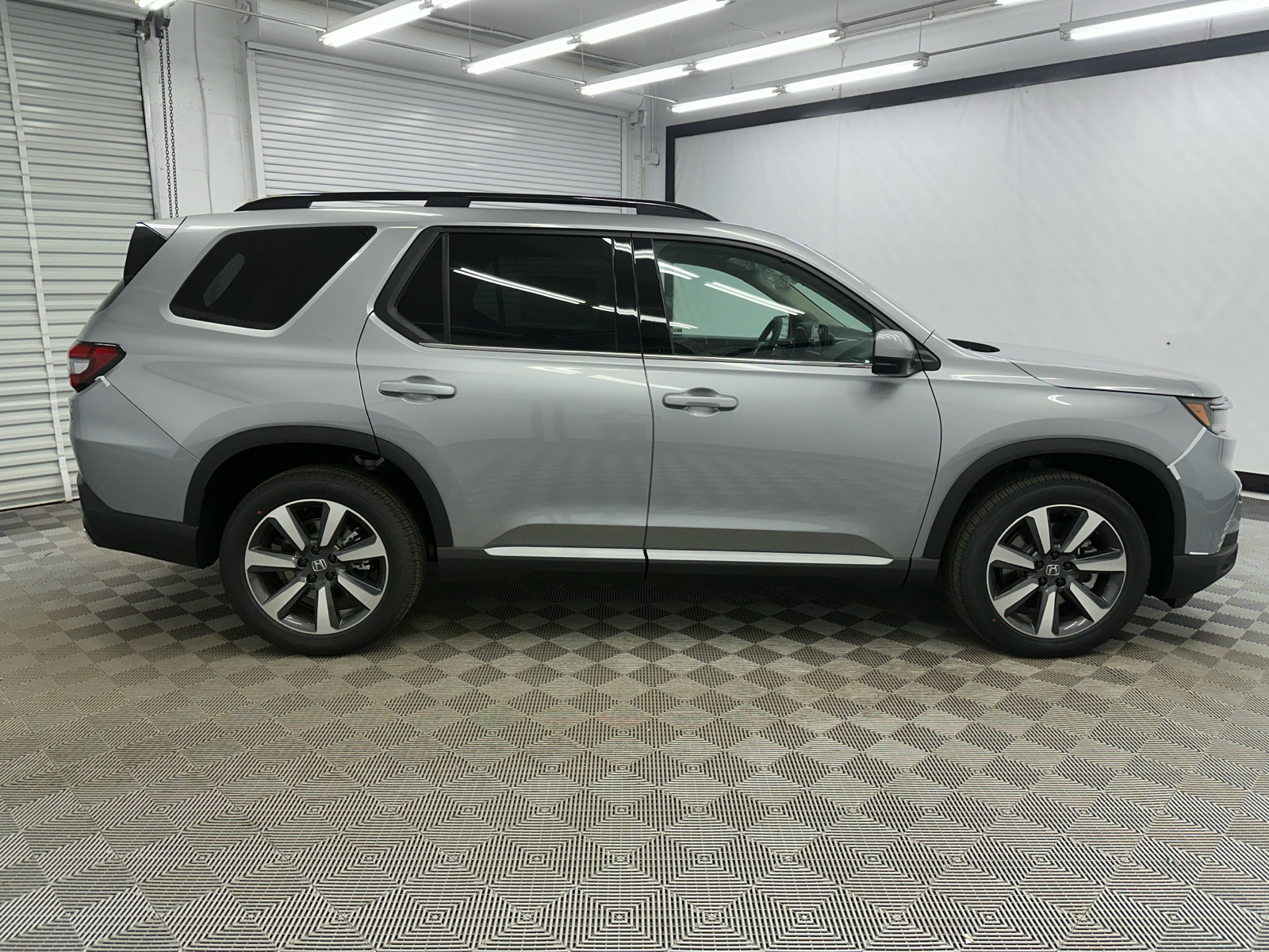 2025 Honda Pilot Touring 6