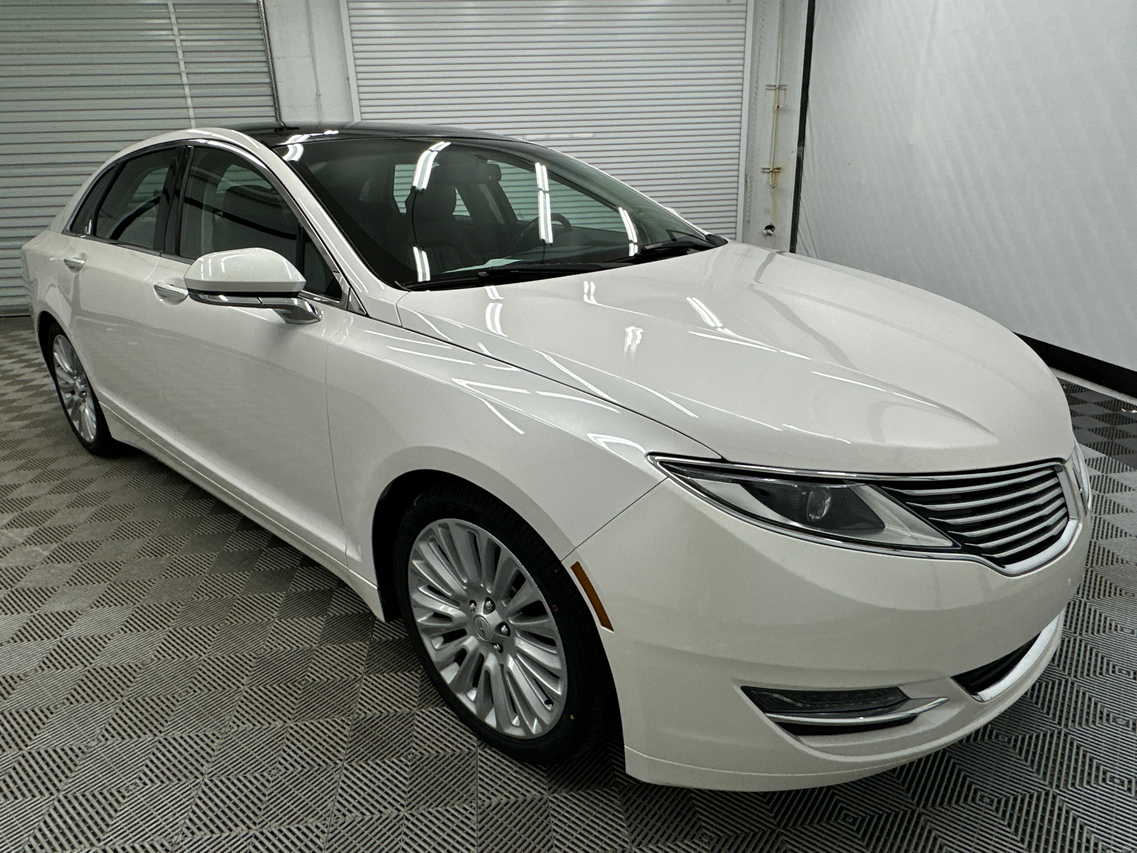 2016 Lincoln MKZ w/Panoramic Moonroof 7