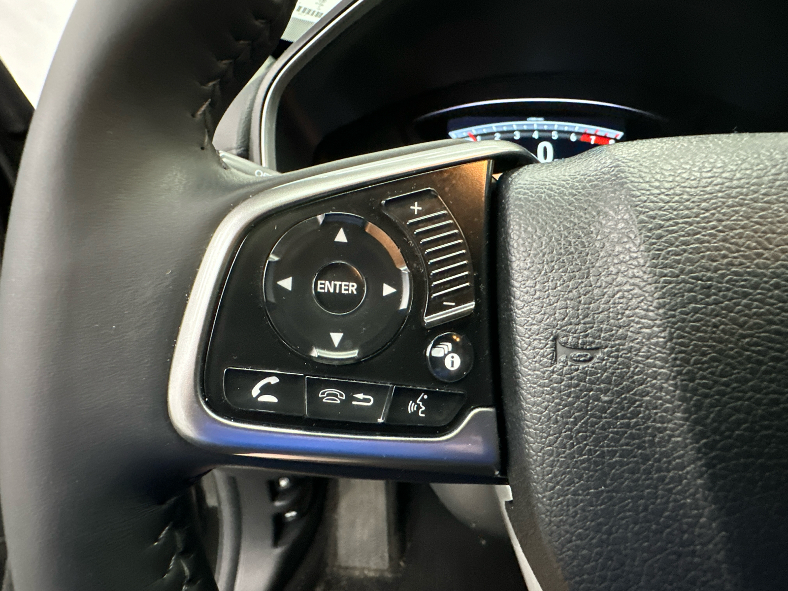 2017 Honda CR-V Touring 29