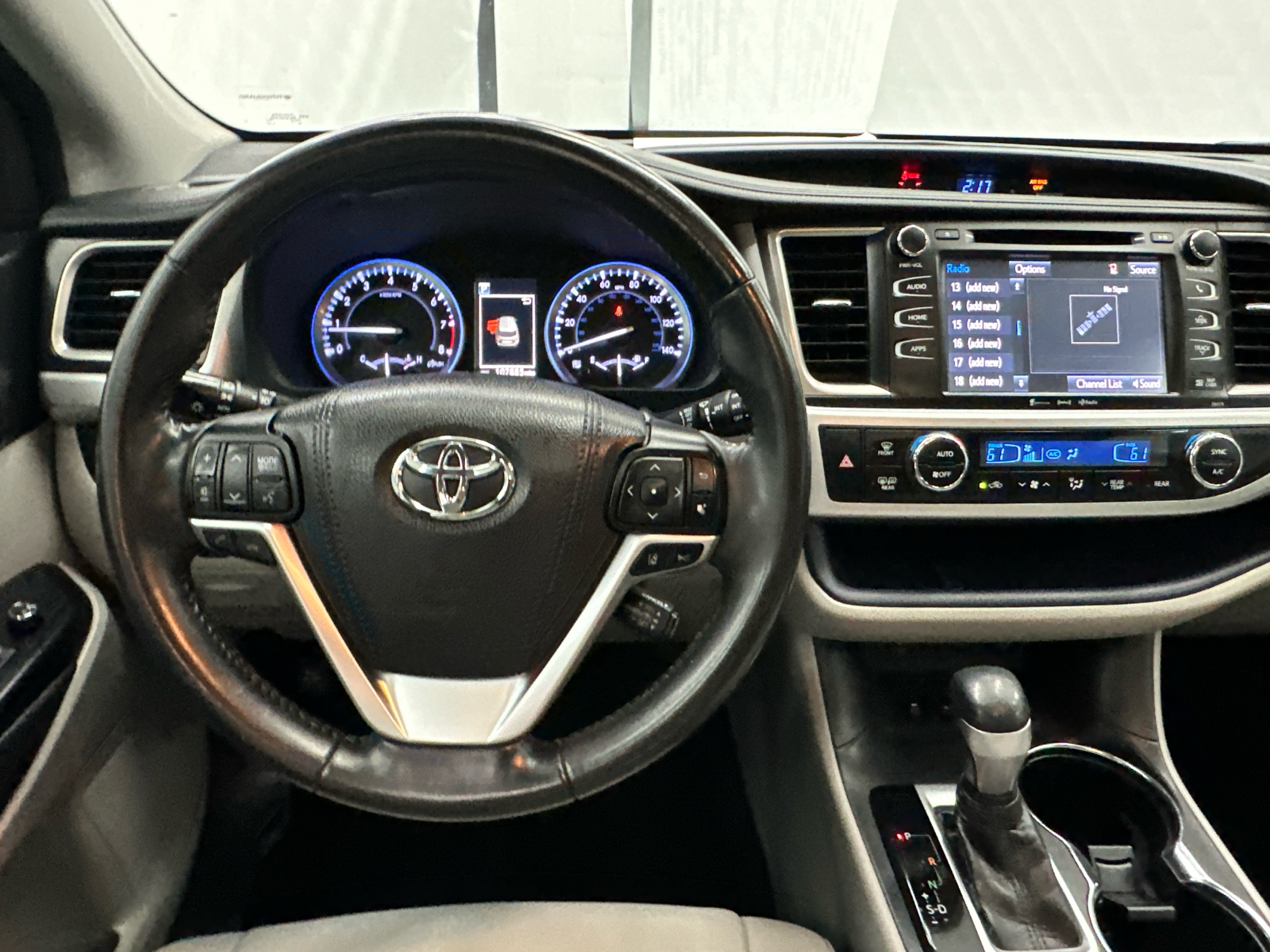 2018 Toyota Highlander XLE 25