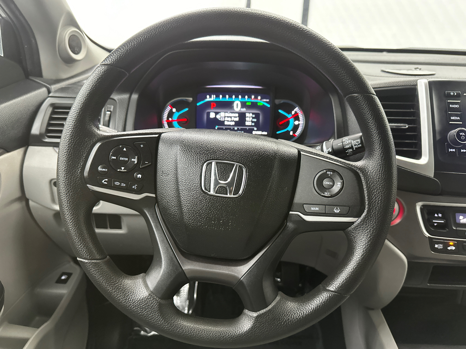 2019 Honda Pilot LX 23
