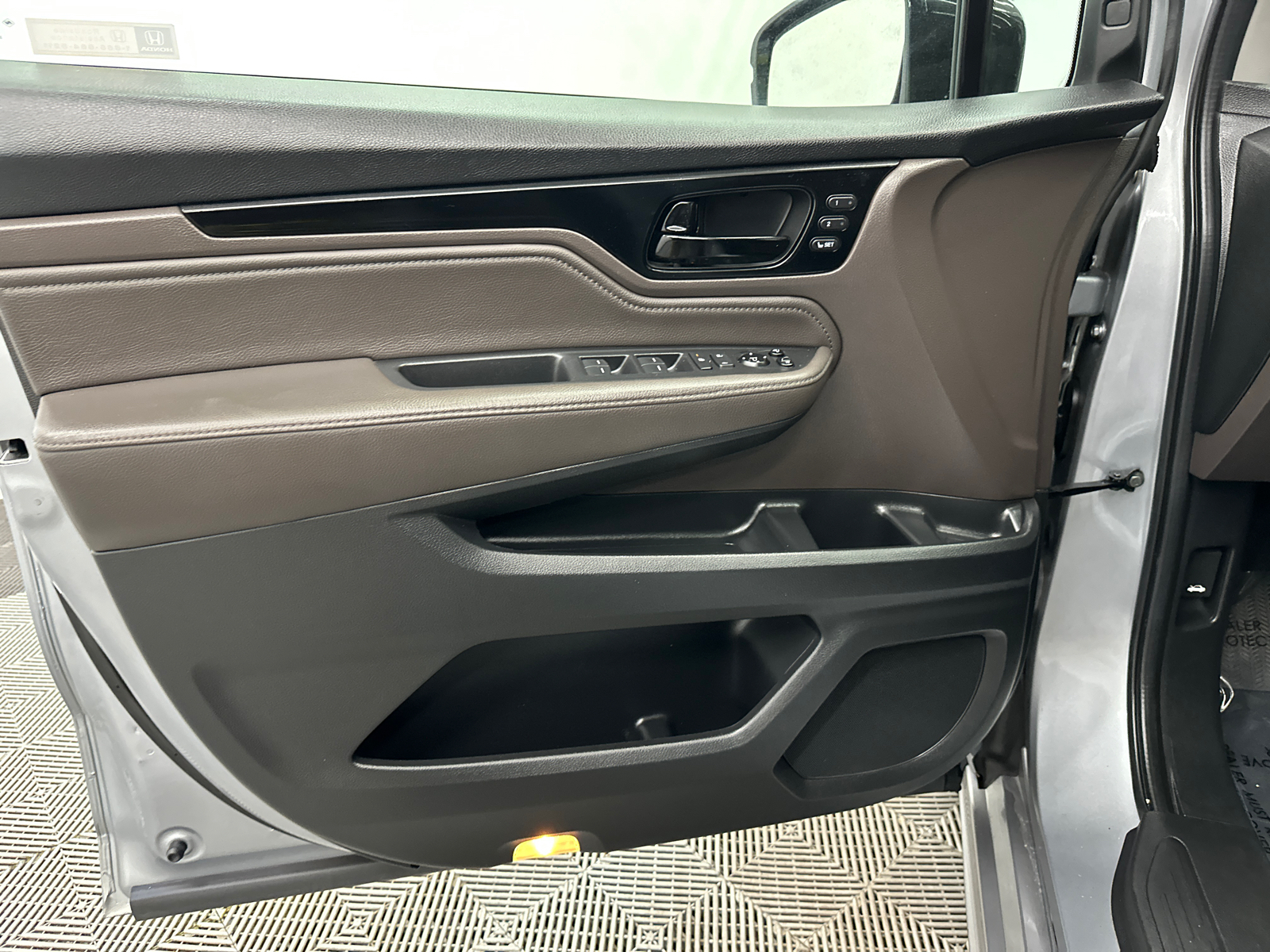 2019 Honda Odyssey Elite 11